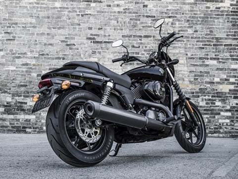 Ride First Class on the 2014 Harley-Davidson Street 500