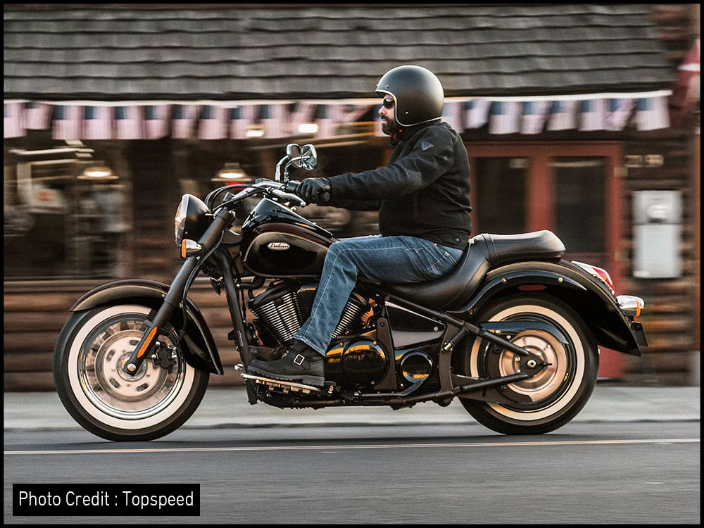 Vulcan 900 Classic (VN900): Specs, Features, Background Vulcan 900 Classic (VN900): Specs, Features, Background