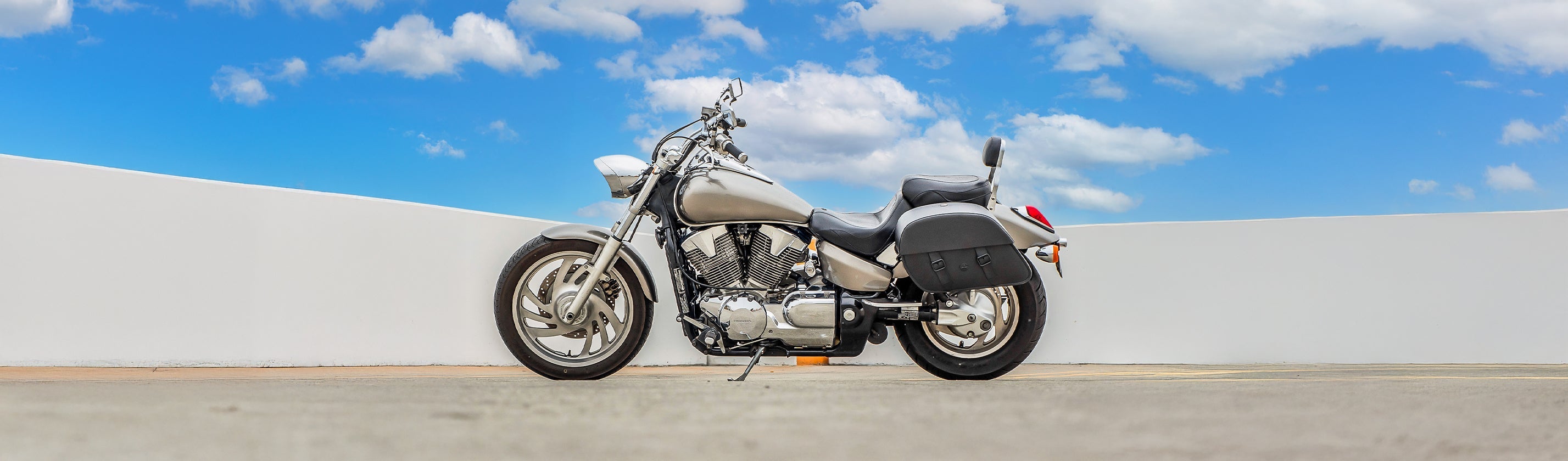 Hard Saddlebags for Honda VTX Web banner