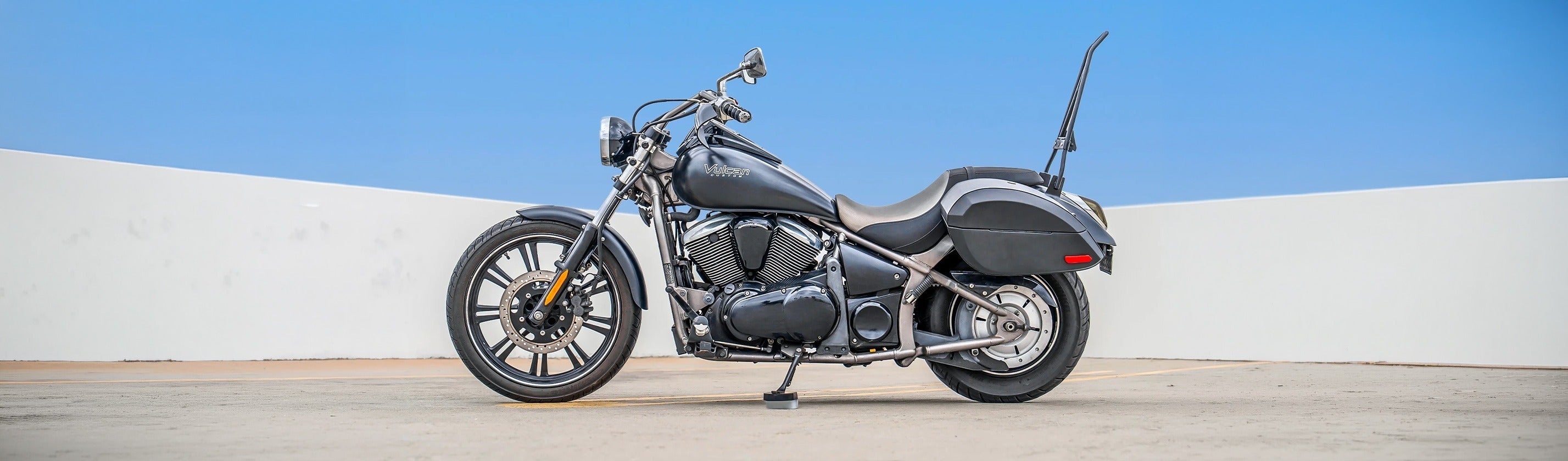 Kawasaki Vulcan 900 Custom Saddlebags