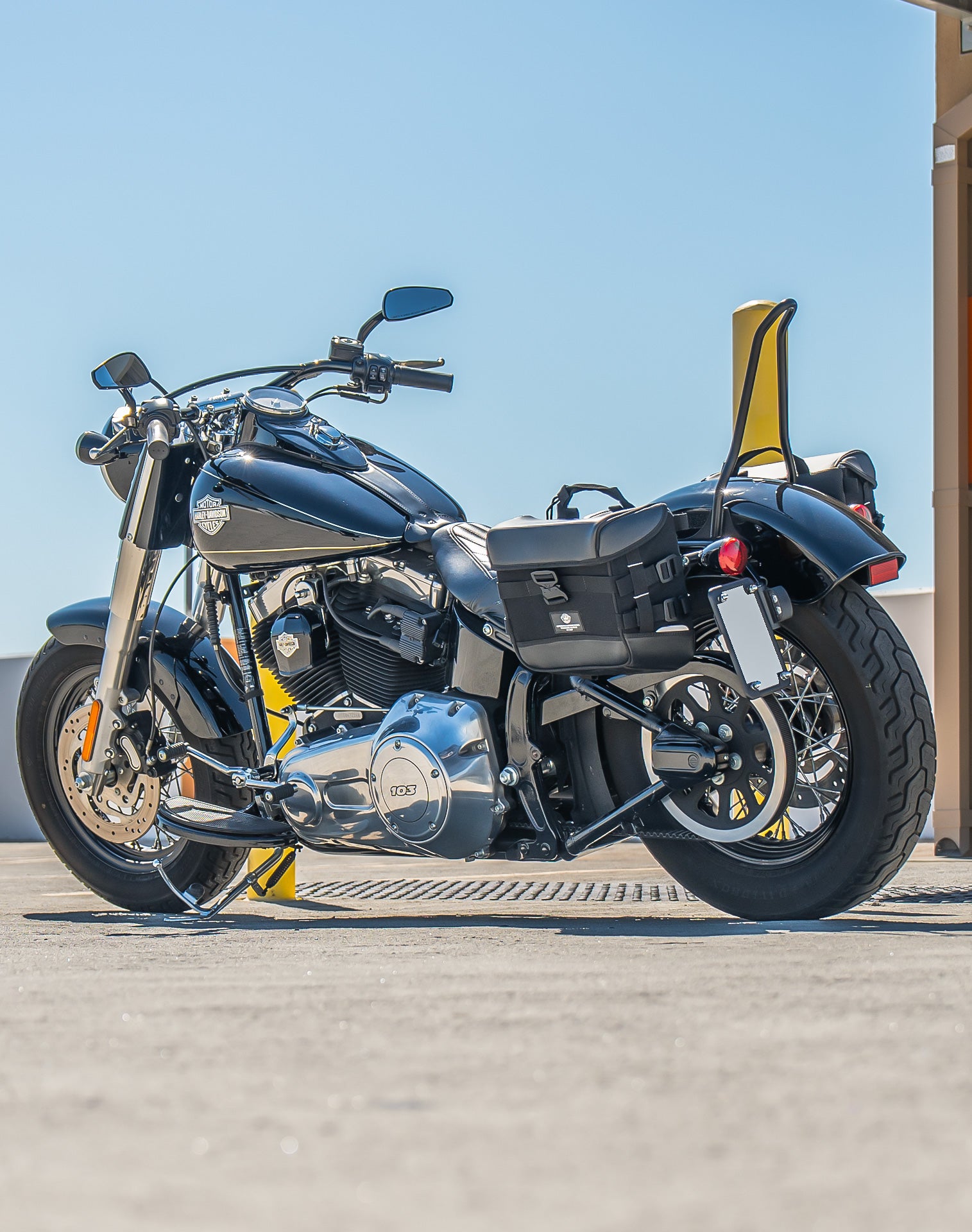 10L - Incognito Quick Mount Small Harley Softail Slim FLS Solo Saddlebag (Left Only) Life style 1