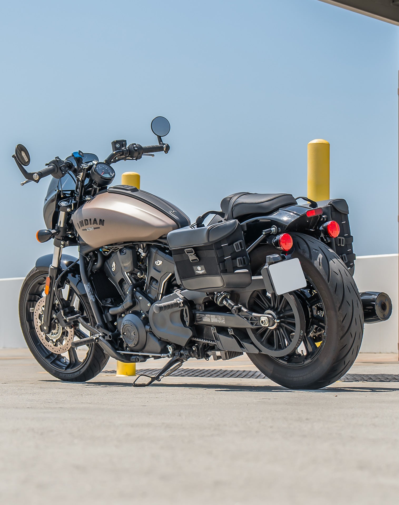 10L - Incognito Quick-Mount Small Indian Sport Scout Sixty Solo Saddlebag (Left Only) Life Style