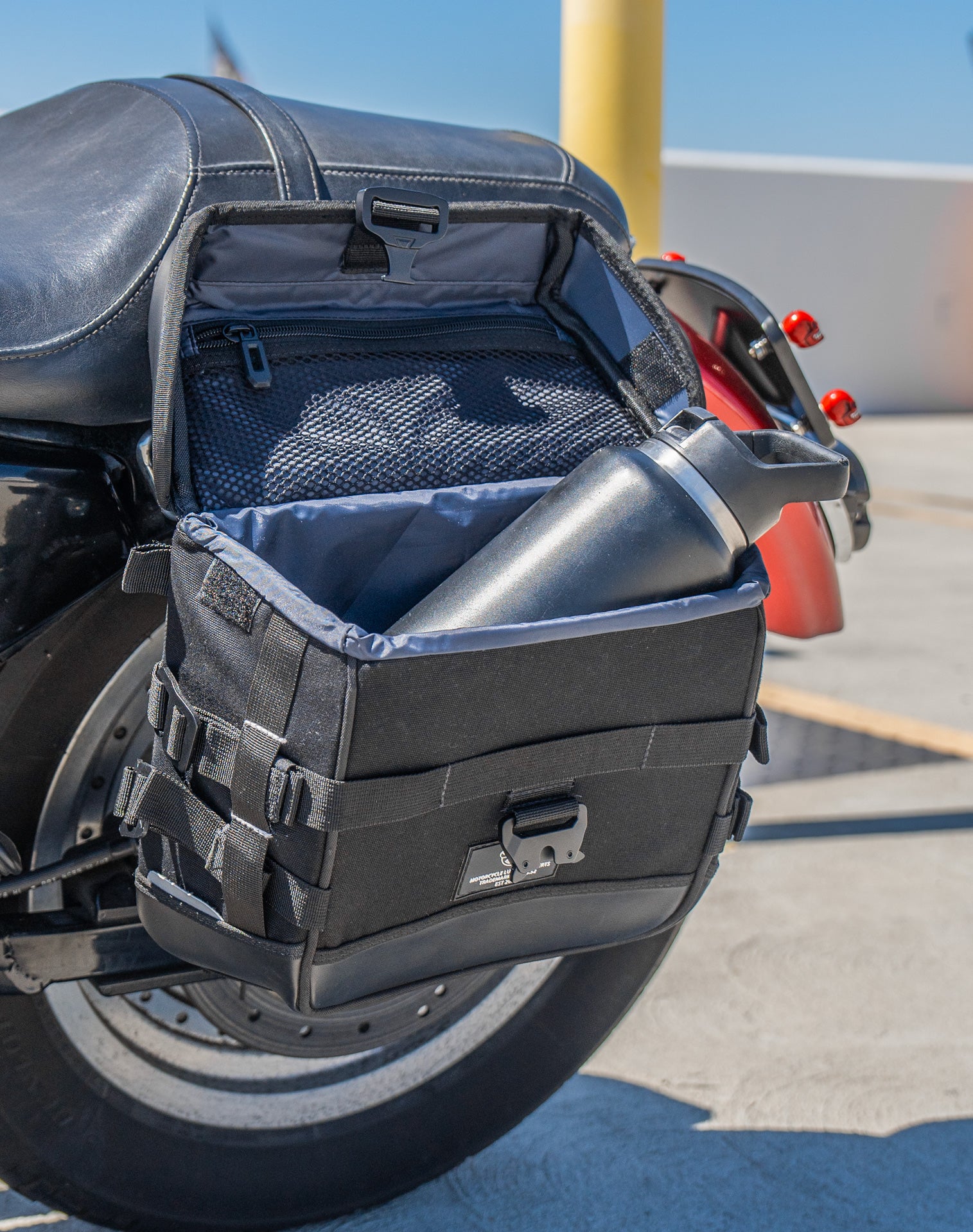 10L - Incognito Quick Mount Small Solo Motorcycle Saddlebag (Left Only) for Harley Sportster 883 Custom XL883C/XLH883C Lifestyle