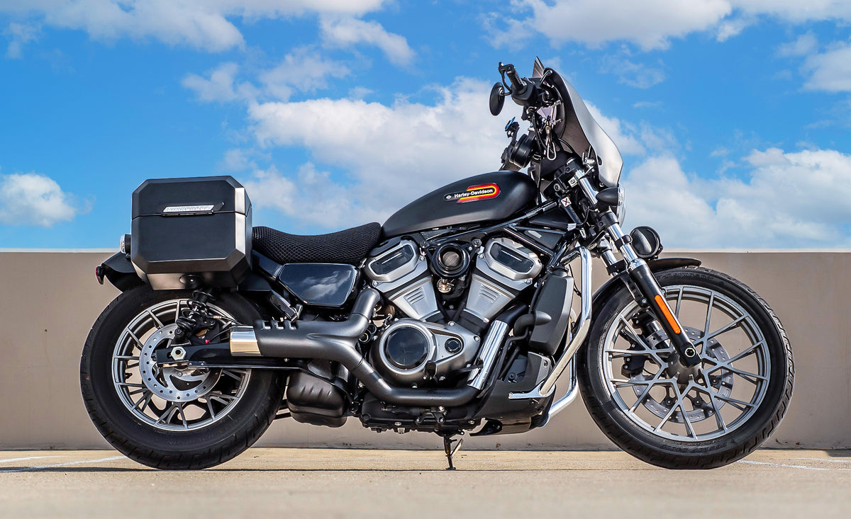 10L - Outlaw Quick Mount Small Harley Sportster Nightster RH975/S Matte Solo Saddlebag (Right Only) @expand