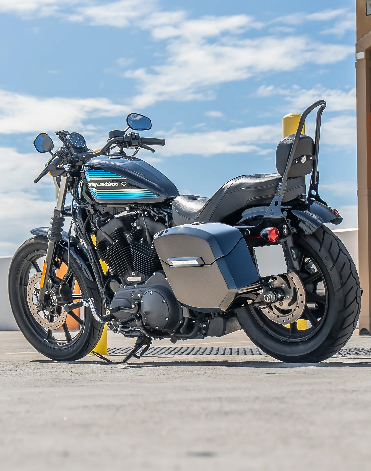 12L - Ironclad Quick Mount Medium Harley Sportster Iron 1200 Painted Hard Solo Saddlebag (Left Only) Lifestyle