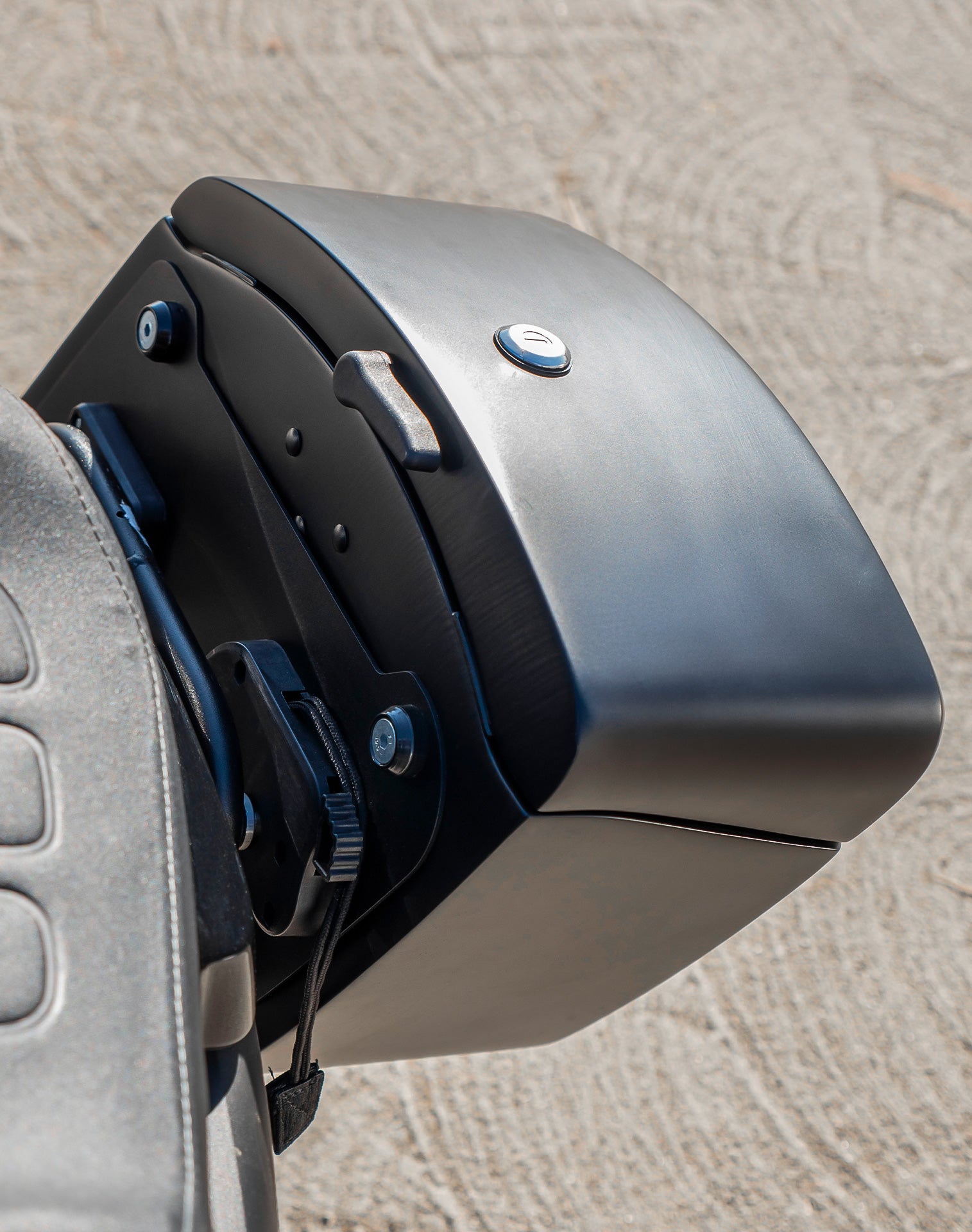 12L - Ironclad Quick Mount Medium Harley Sportster S (RH1250S) Matte Hard Solo Saddlebag (Left Only) v3