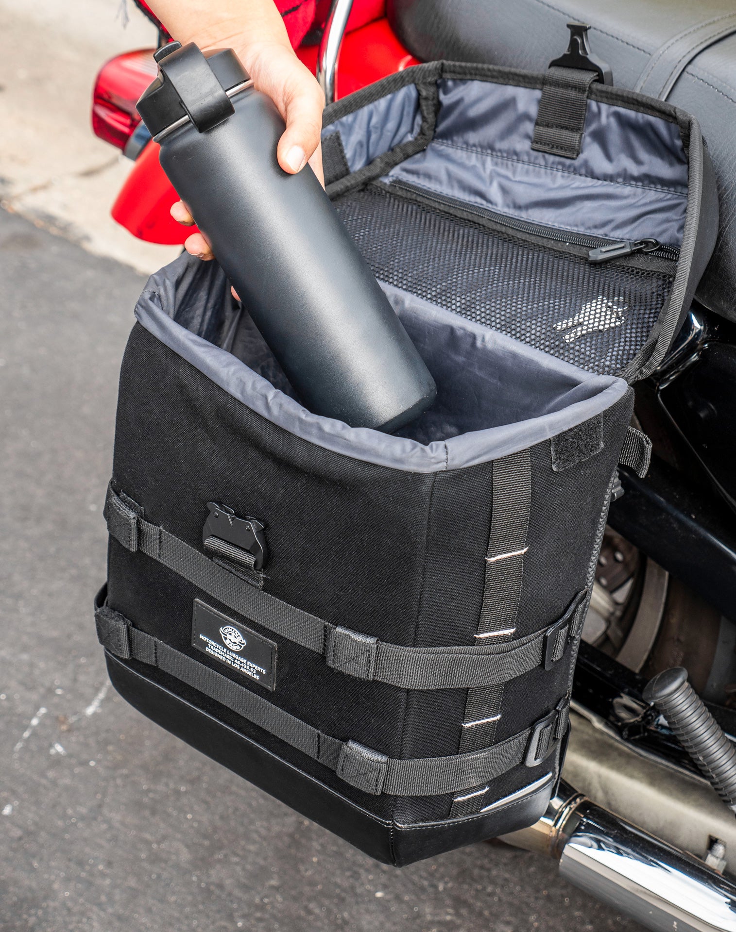 15L - Incognito Quick Mount Medium Solo Saddlebag (Right Only) for Harley Sportster 883 Low XL883L v4