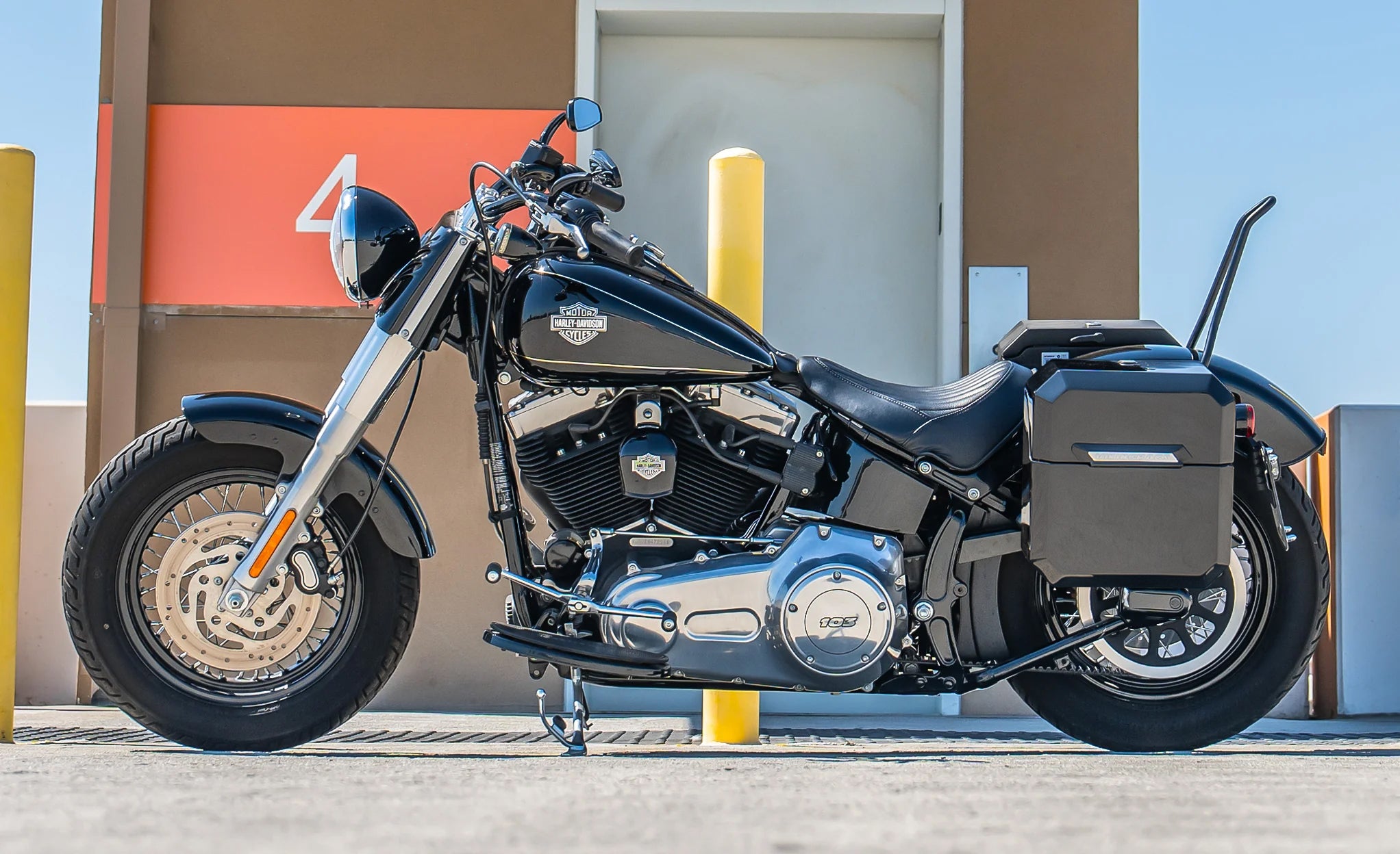 15L - Outlaw Quick Mount Medium Harley Softail Slim FLS Painted Hard Solo Saddlebag (Left Only) Lifestyle @expand