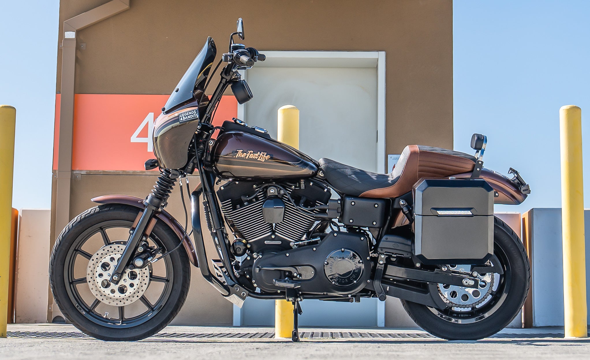 15L - Outlaw Quick Mount Medium Painted Hard Solo Saddlebag (Left Only) for Harley Dyna Super Glide Custom FXDC/I Lifestyle @expand