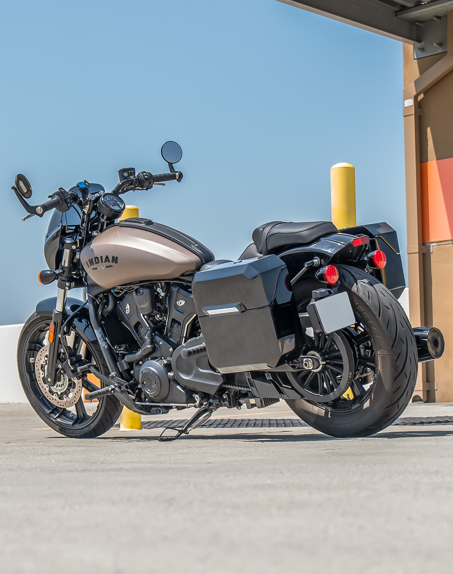 2025 Indian Scout Bobber Saddlebags