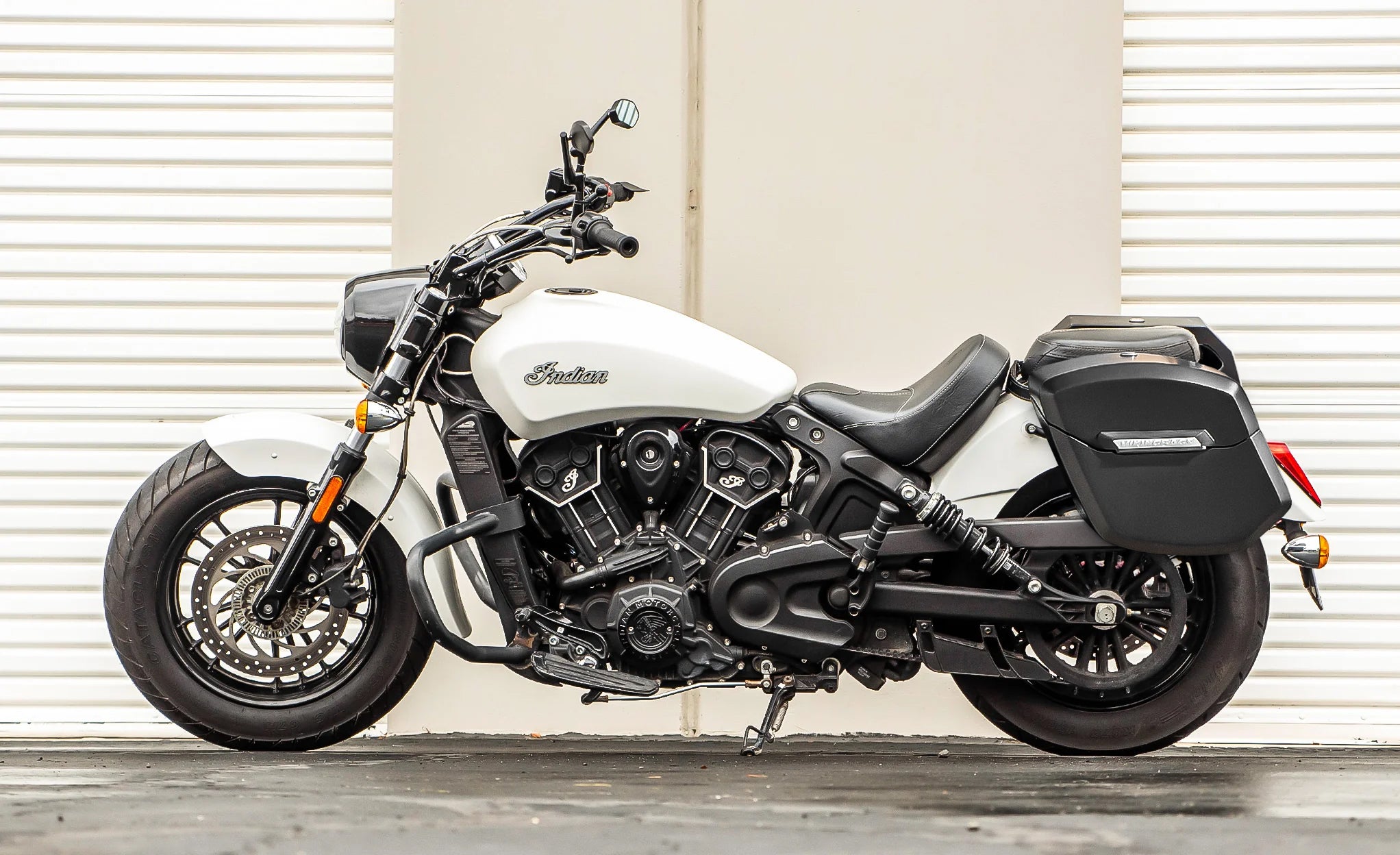 24L - Ironclad Quick-Mount Medium Indian Scout Sixty Classic Matte Hard Saddlebags Lifestyle @expand