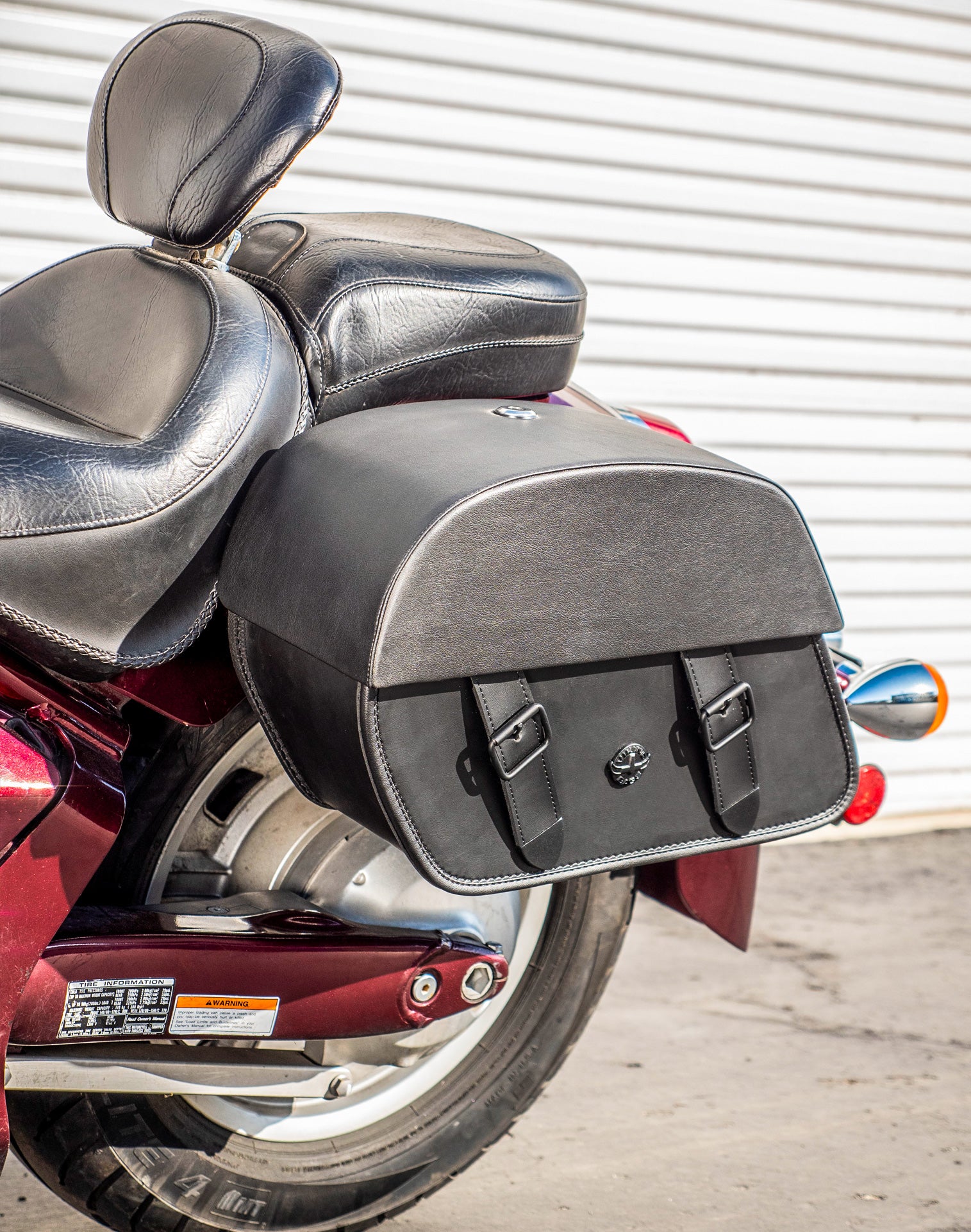 28L - Baelor Medium Honda VT1300CT Interstate Leather Saddlebags v3