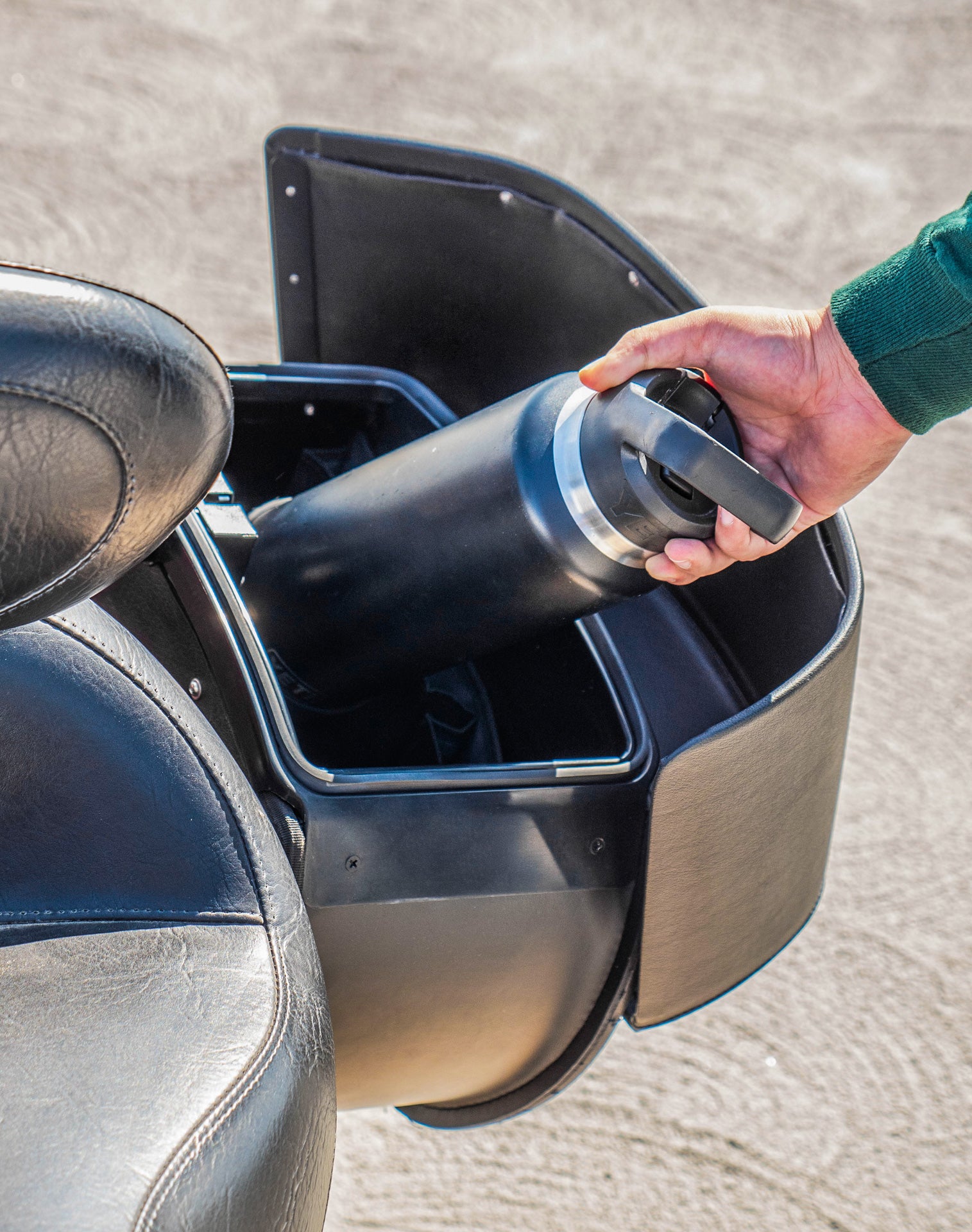 28L - Baelor Medium Honda VT1300CT Interstate Leather Saddlebags v4