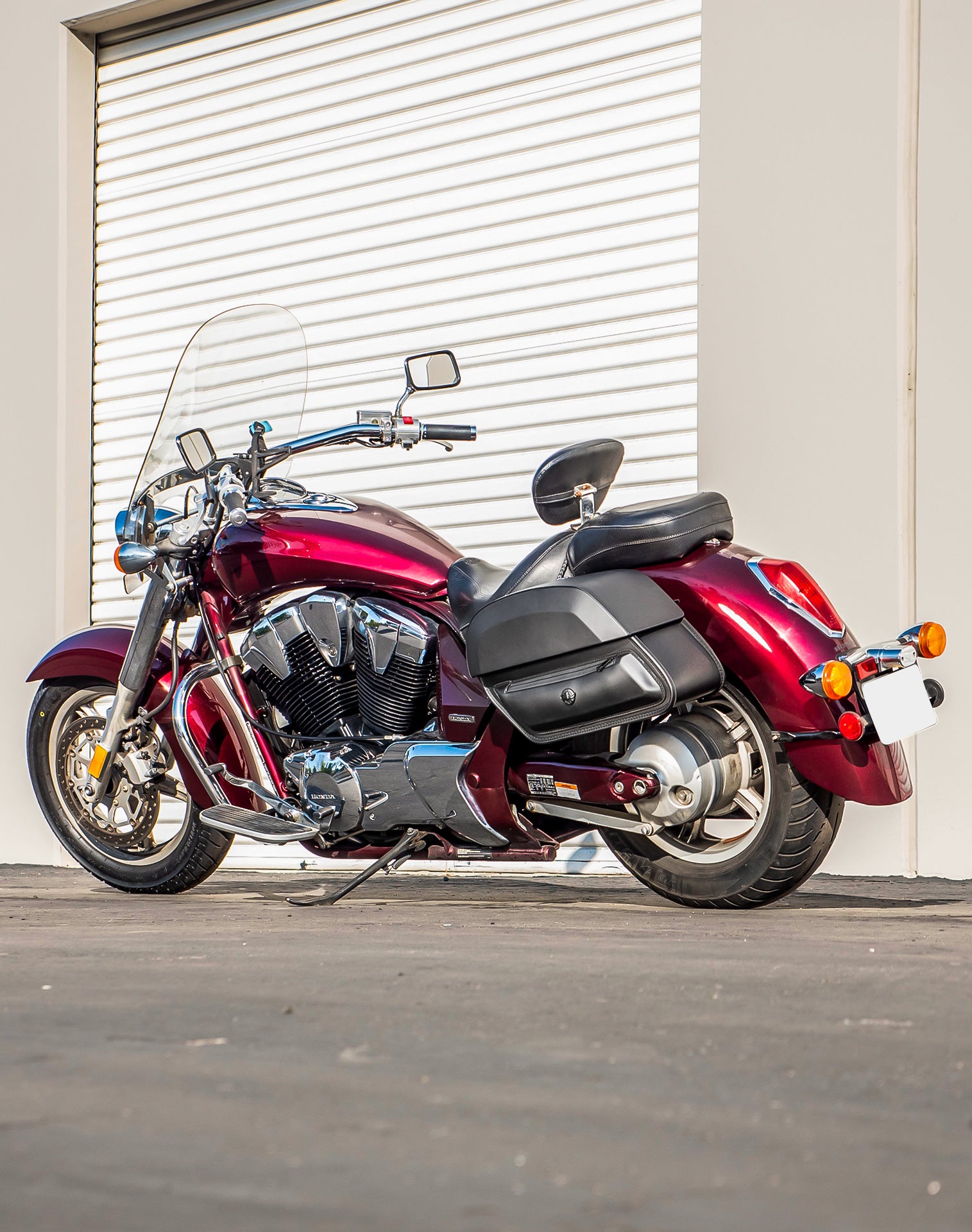 28L - Pantheon Medium Honda VT1300CT Interstate Leather Saddlebags v1