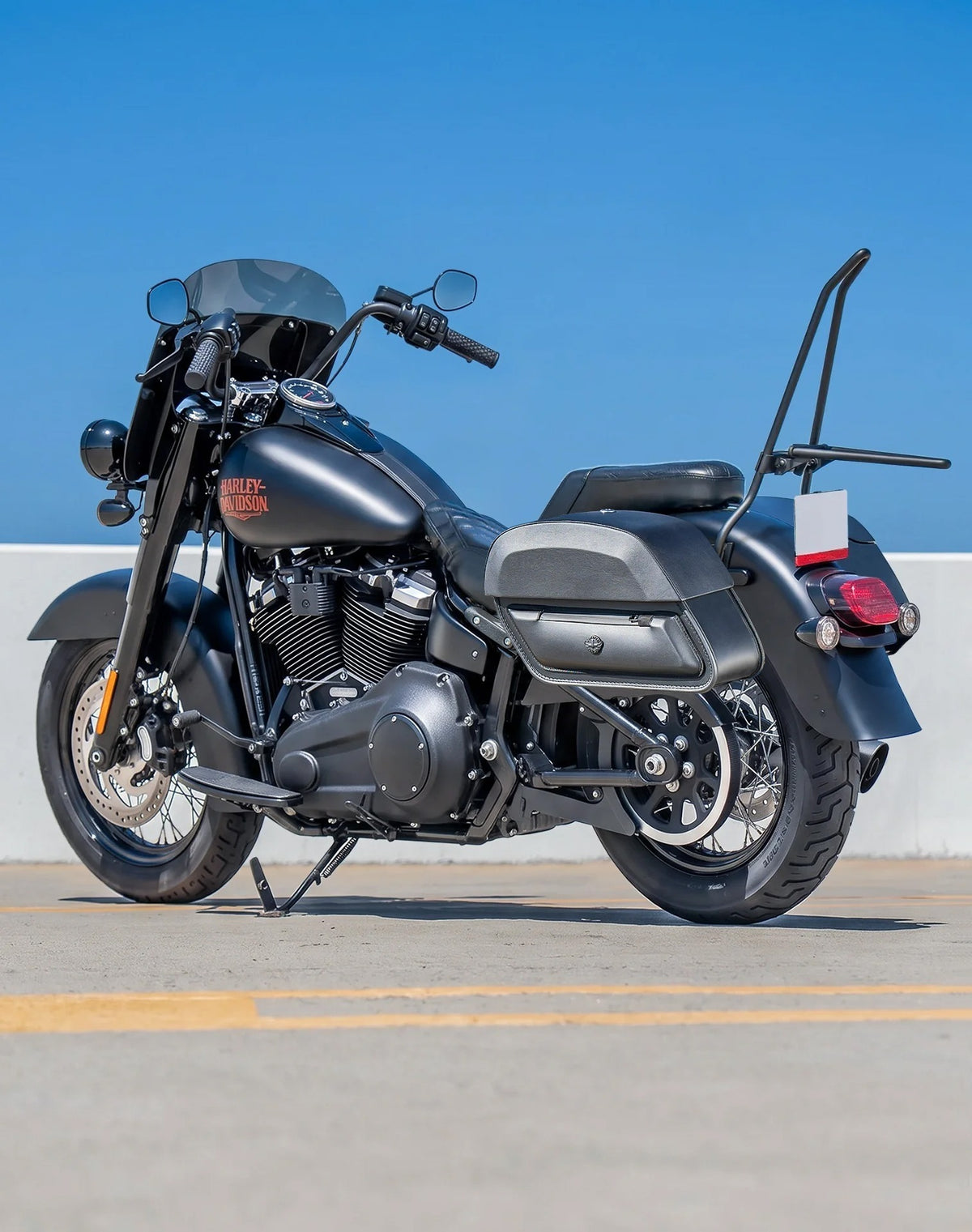 28L - Pantheon Medium Quick-Mount Motorcycle Saddlebags For Harley Softail Deadwood Lifestyle