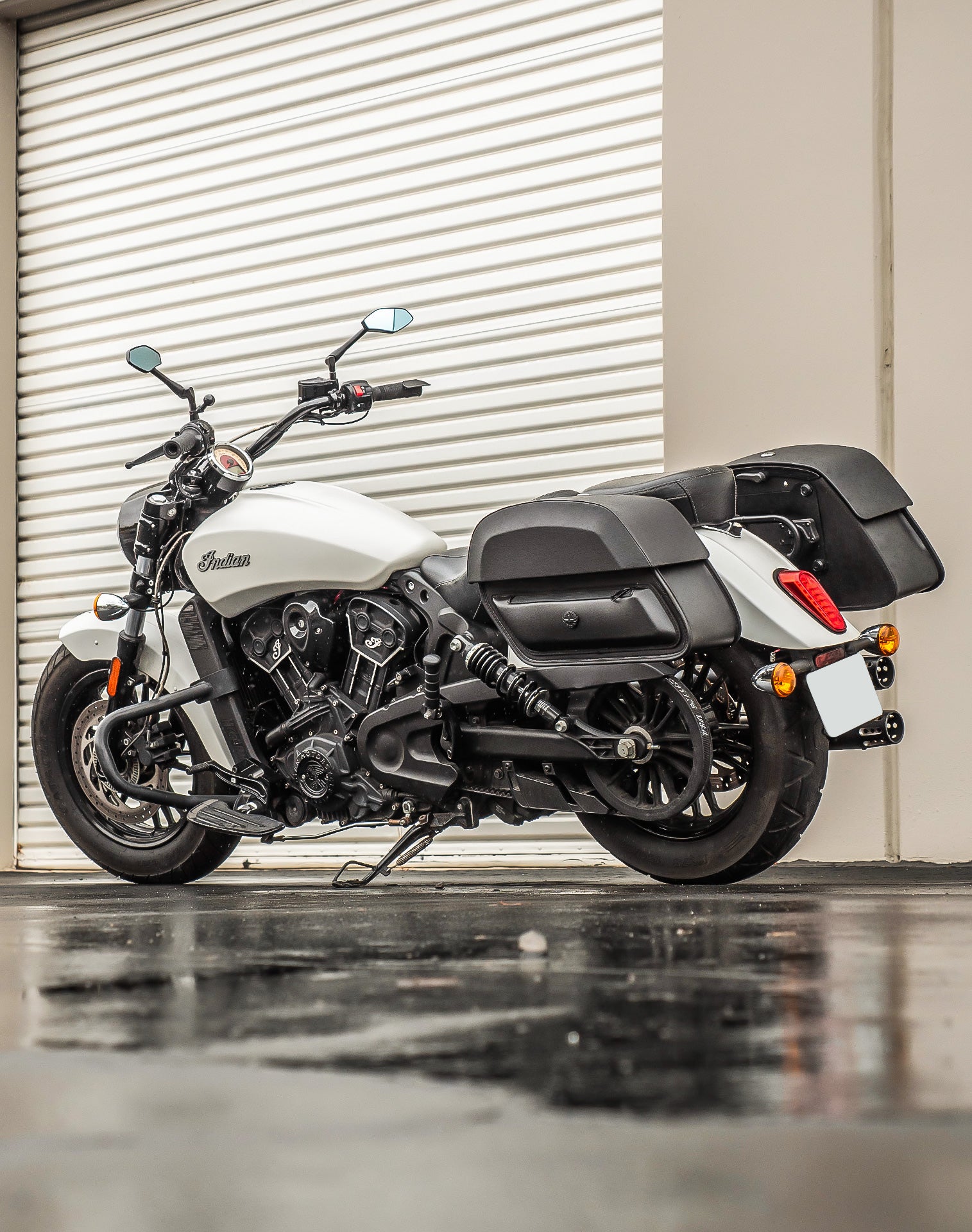 28L - Pantheon Quick-Mount Medium Indian Scout Classic Motorcycle Saddlebags Lifestyle