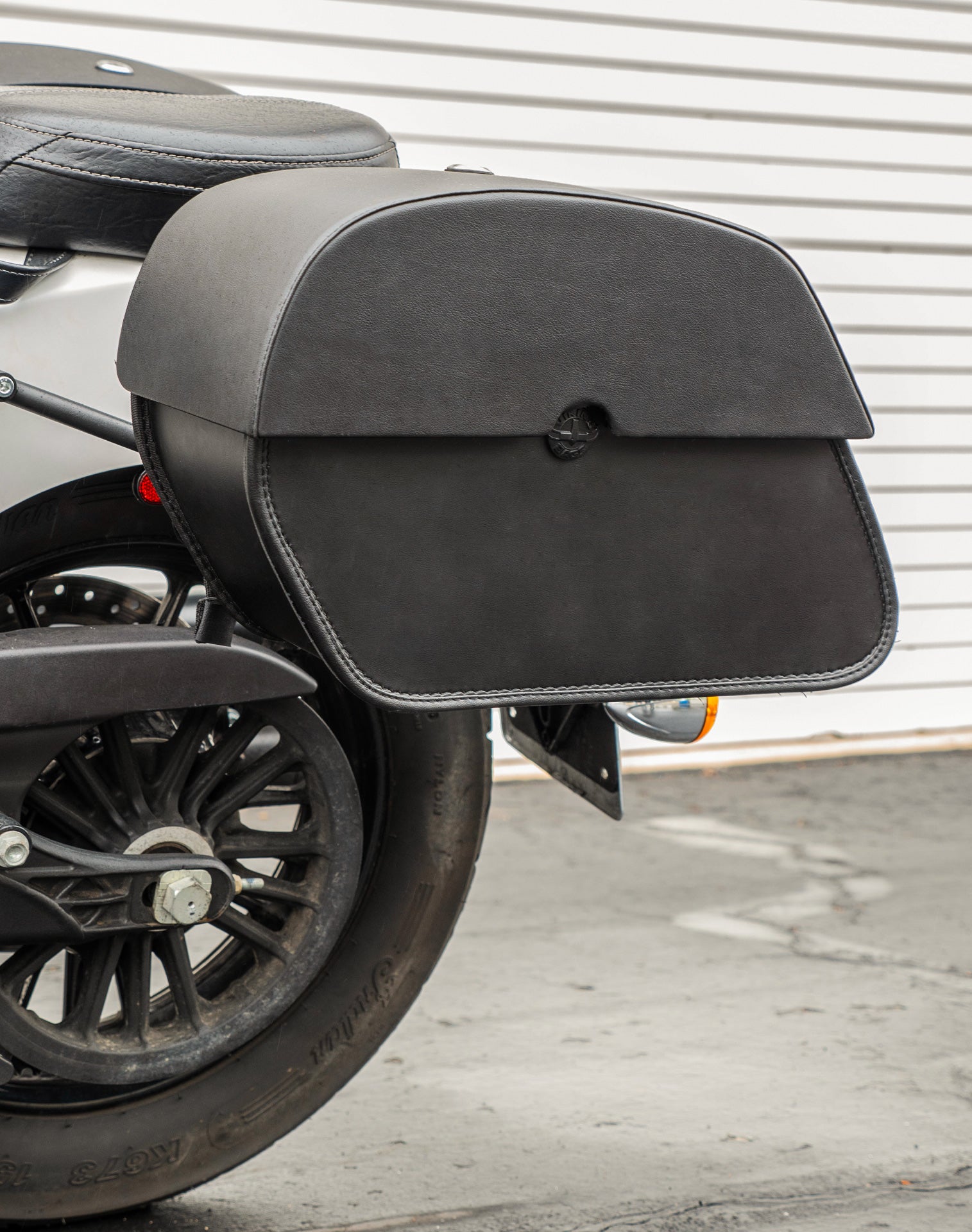 28L - Panzer Quick-Mount Medium Indian Scout Classic Motorcycle Saddlebags Lifestyle