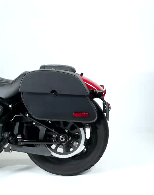 28L - Panzer Quick-Mount Medium Indian Scout Classic Motorcycle Saddlebags GIF