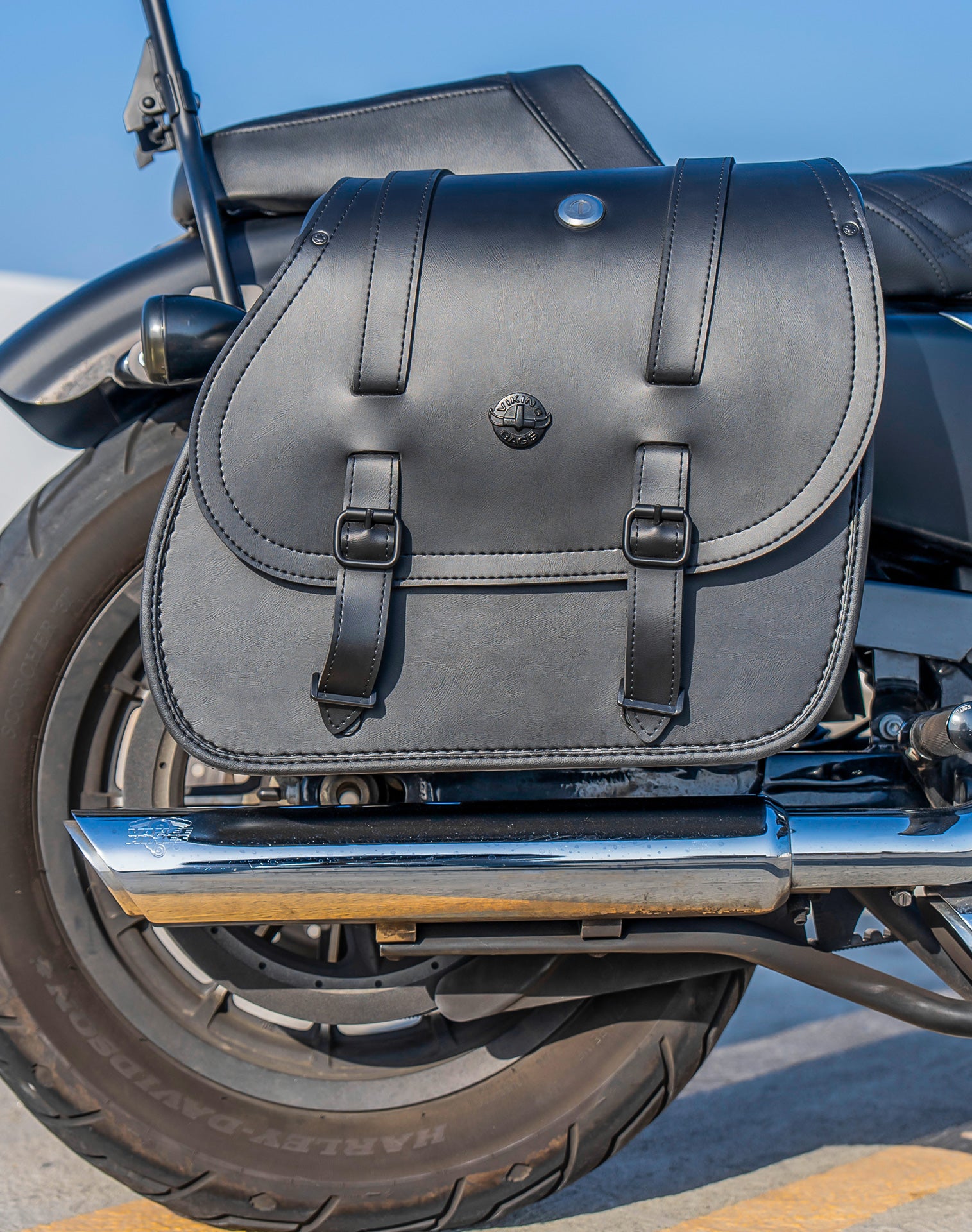 30L - Ghost Large Shock Cutout Motorcycle Saddlebags For Harley Sportster 883 Iron XL883N Lifestyle