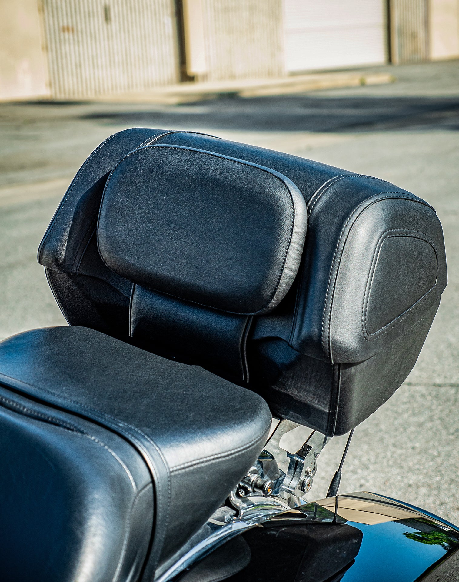 71L - Challenger XL Victory Leather Wrapped Hard Motorcycle Trunk v2