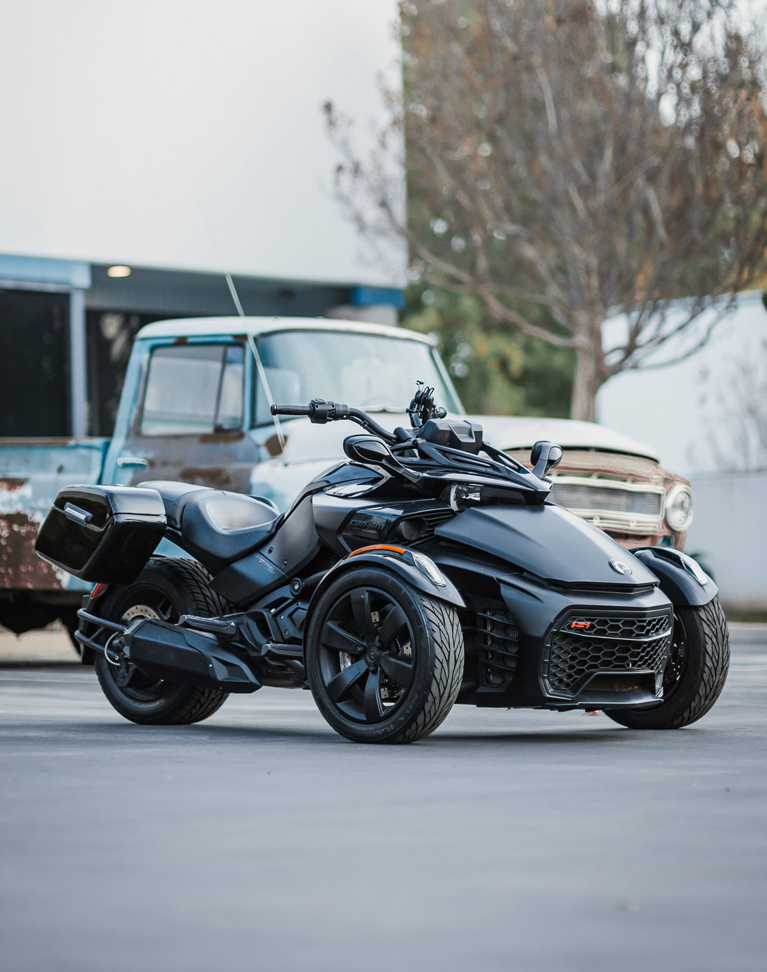 42L - Baldur Extra Large CAN AM Spyder F3-S Painted Motorcycle Hard Saddlebags v1