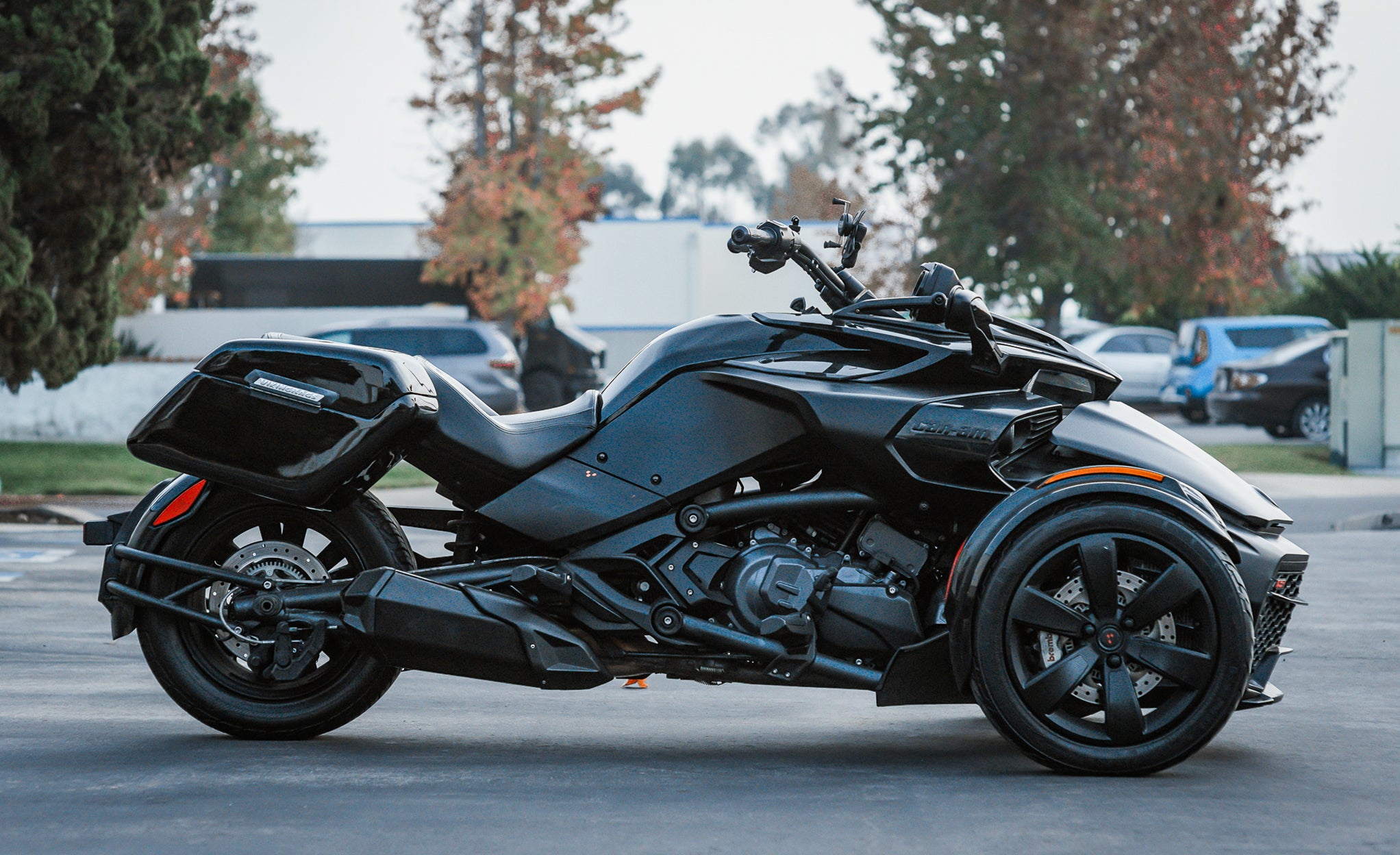 42L - Baldur Extra Large CAN AM Spyder F3 Painted Motorcycle Hard Saddlebags wide @expand