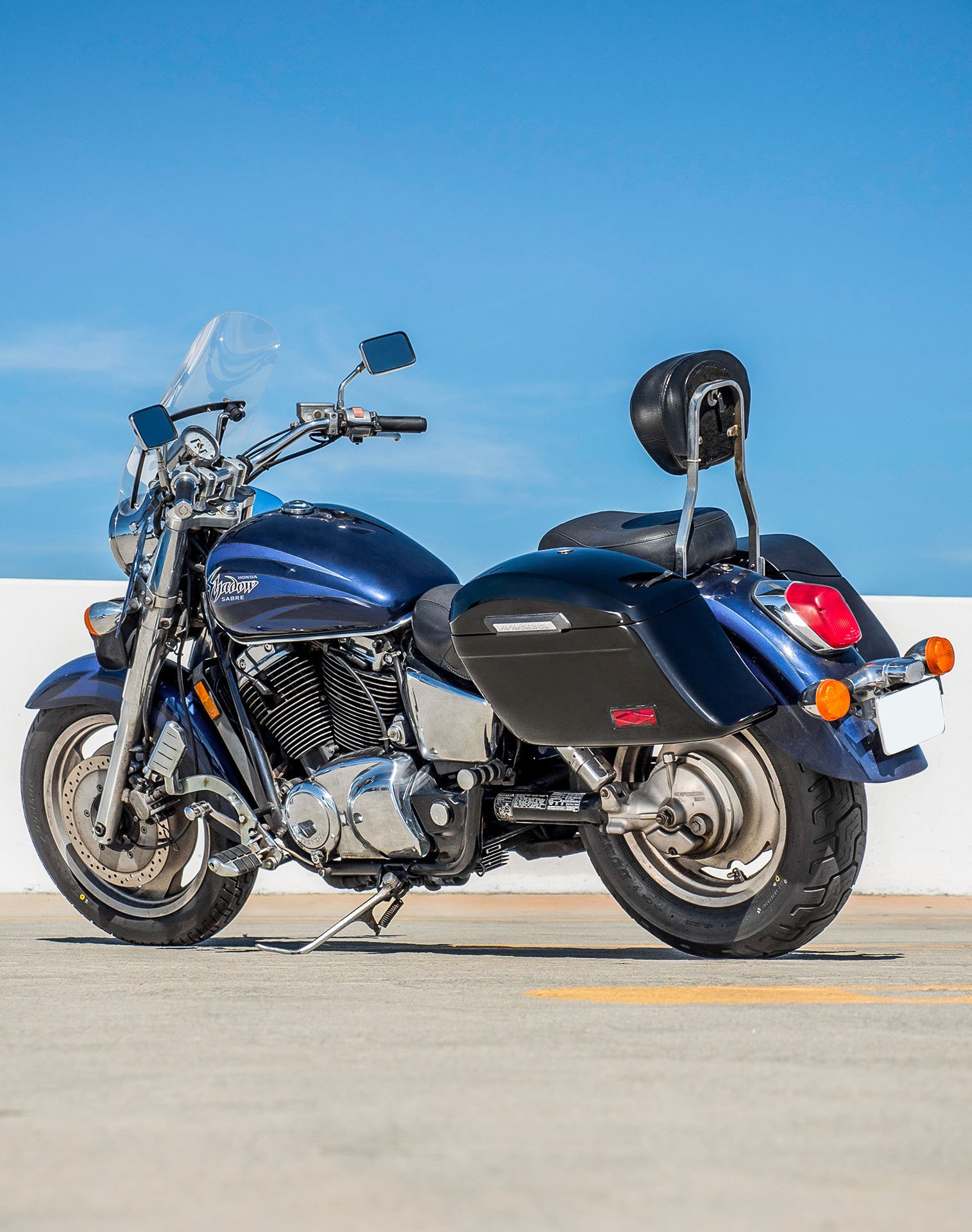 44L - Lamellar Stallion XL Honda Shadow 1100 Sabre Painted Hard Saddlebags v1