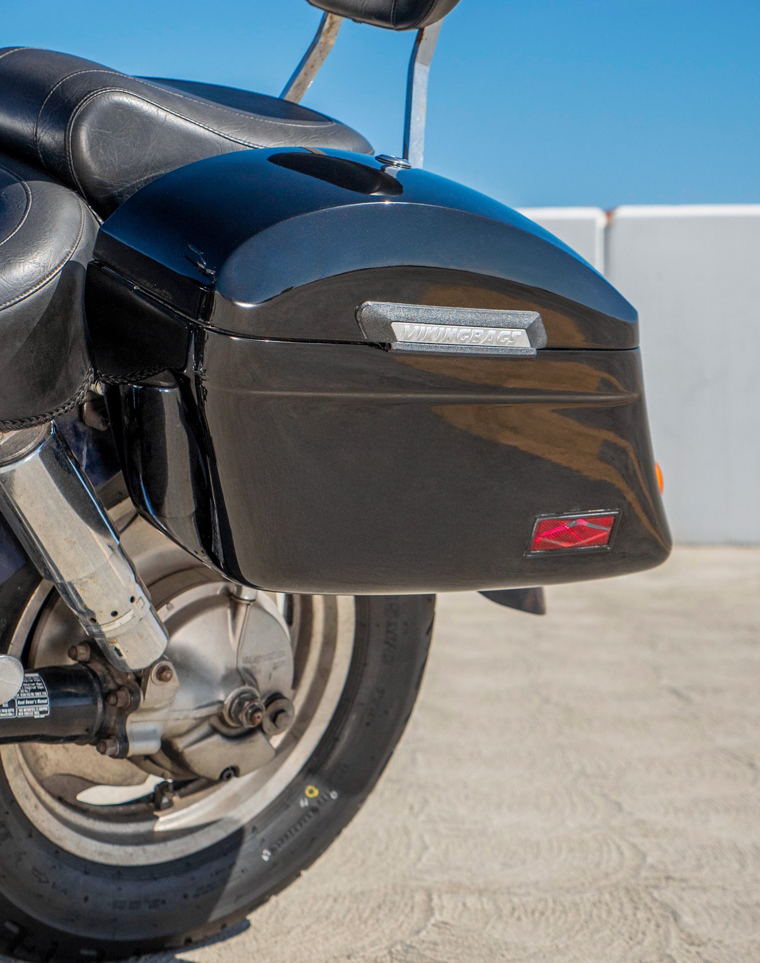 44L - Lamellar Stallion XL Honda Shadow 1100 Sabre Painted Hard Saddlebags v3