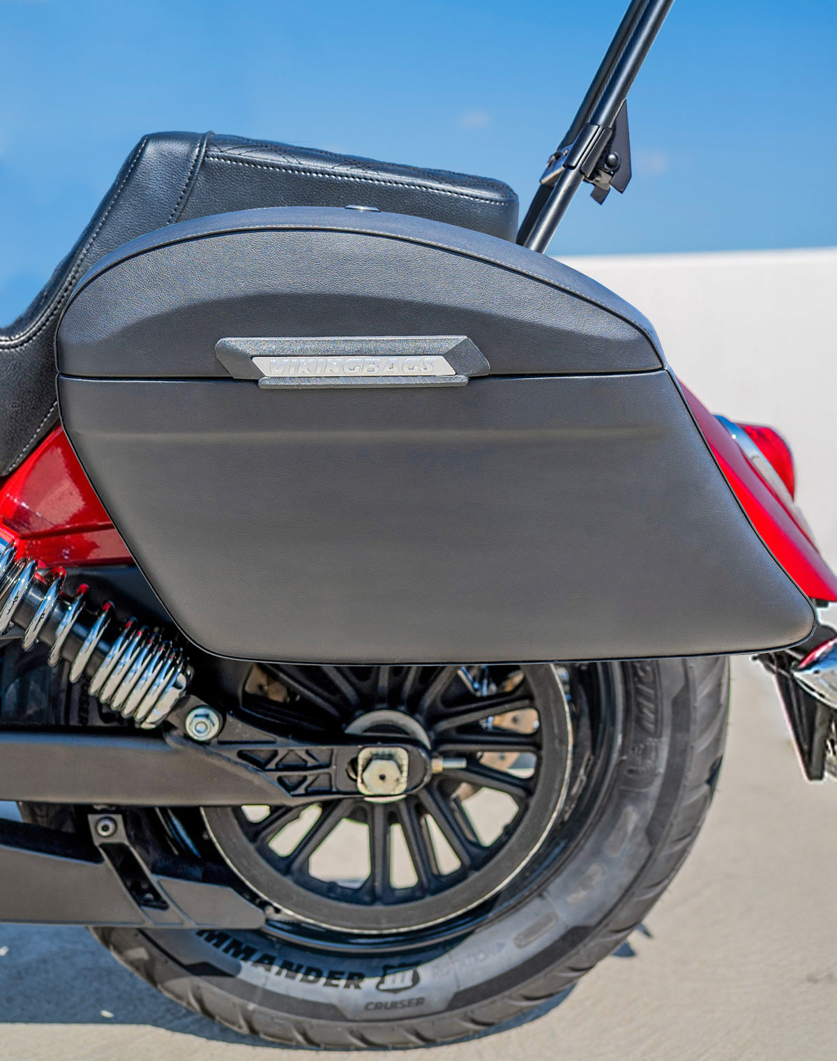 40L - Lamellar Stallion XL Indian Scout Sixty Classic 2025+ Leather Covered Hard Saddlebags Lifestyle