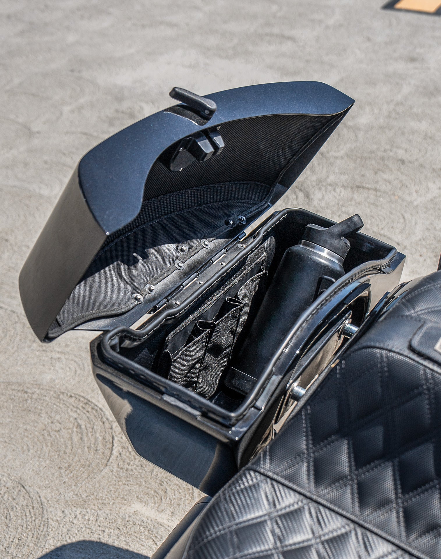 56L - Titan XL Quick-Mount Painted Hard Saddlebags for Harley Softail Low Rider ST FXLRST v4