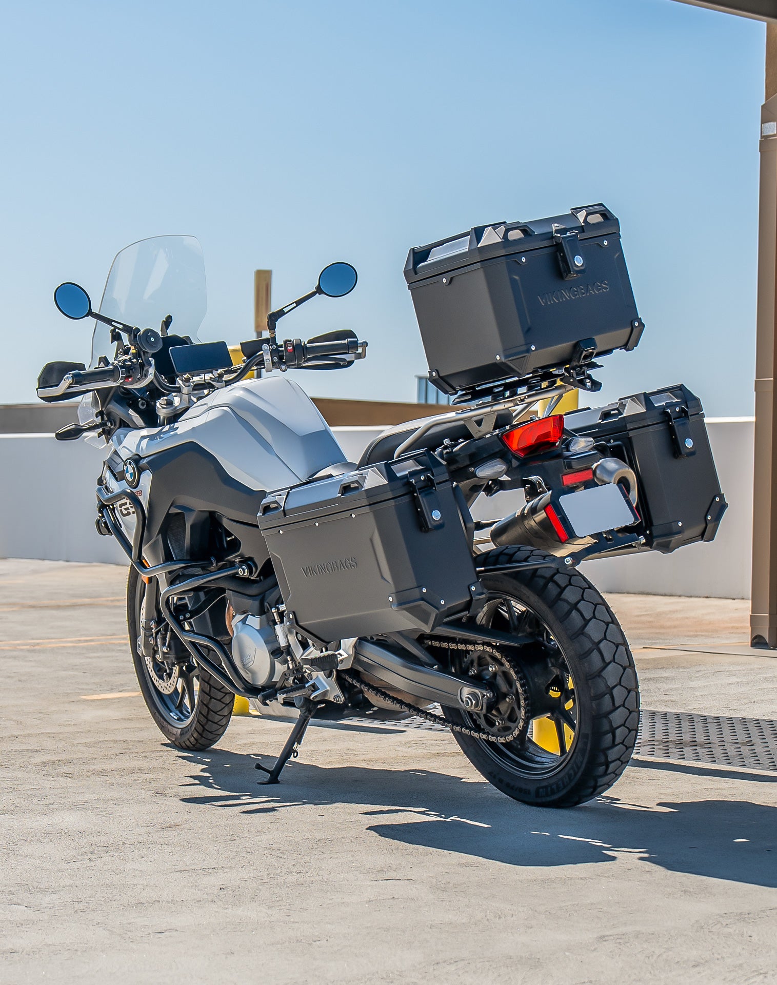 38L - Apex XL BMW F 750 GS Aluminum Top Case Black Lifestyle 1