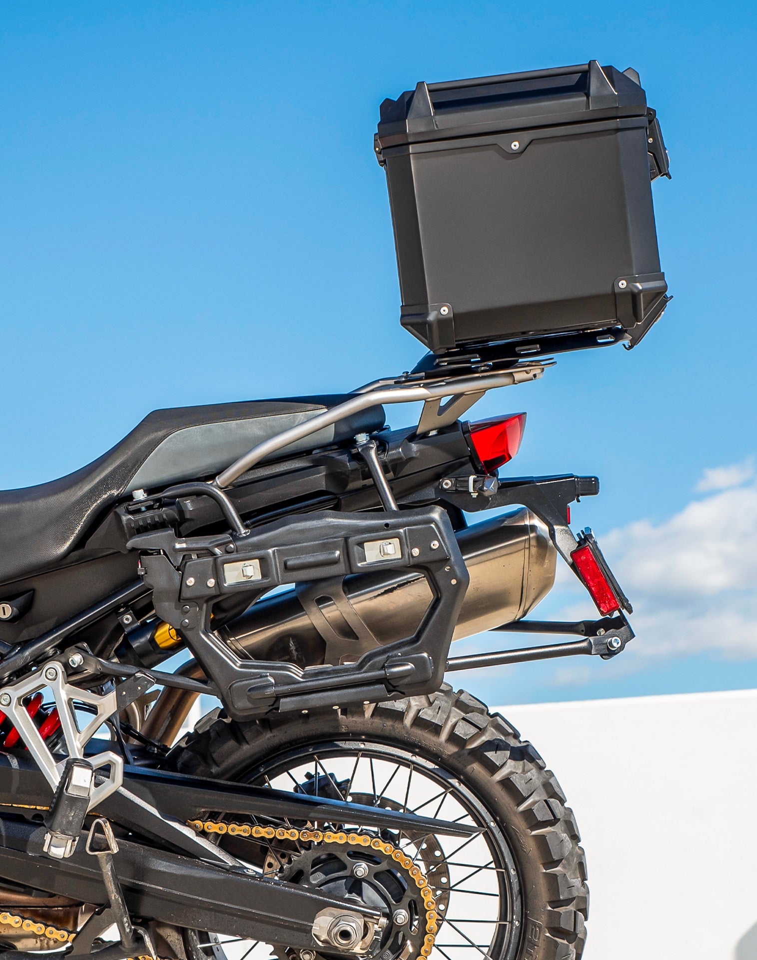 38L - Apex XL BMW F 850 GS Aluminum Top Case Black v2