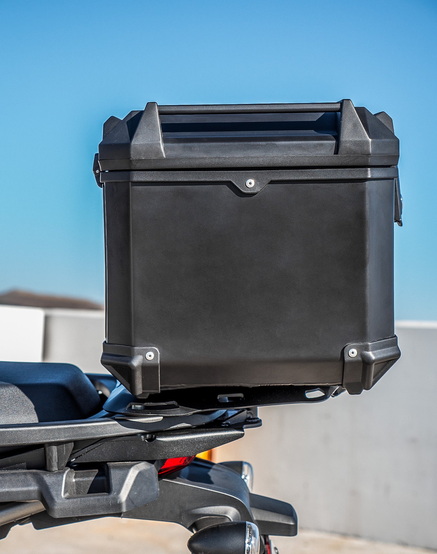 38L - Apex XL Harley Pan America RA1250/S Aluminum Top Case Black Lifestyle Image