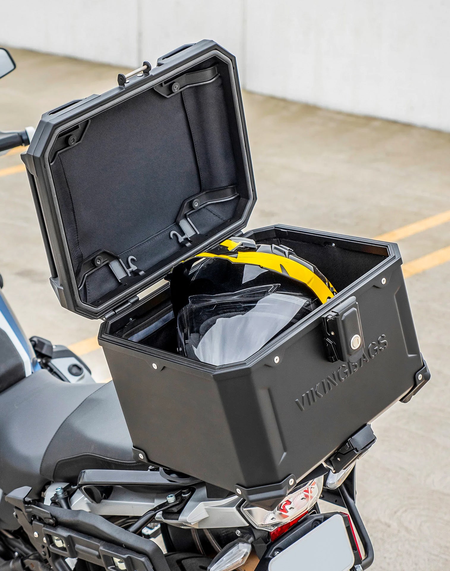 38L - Apex XL Honda CRF1000L Africa Twin/Adv Sports Aluminum Top Case Black v4