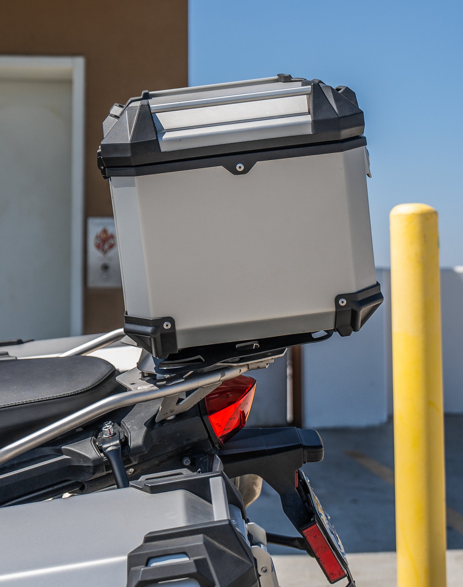 38L - Apex XL BMW F 750 GS Aluminum Top Case Silver Lifestyle 3