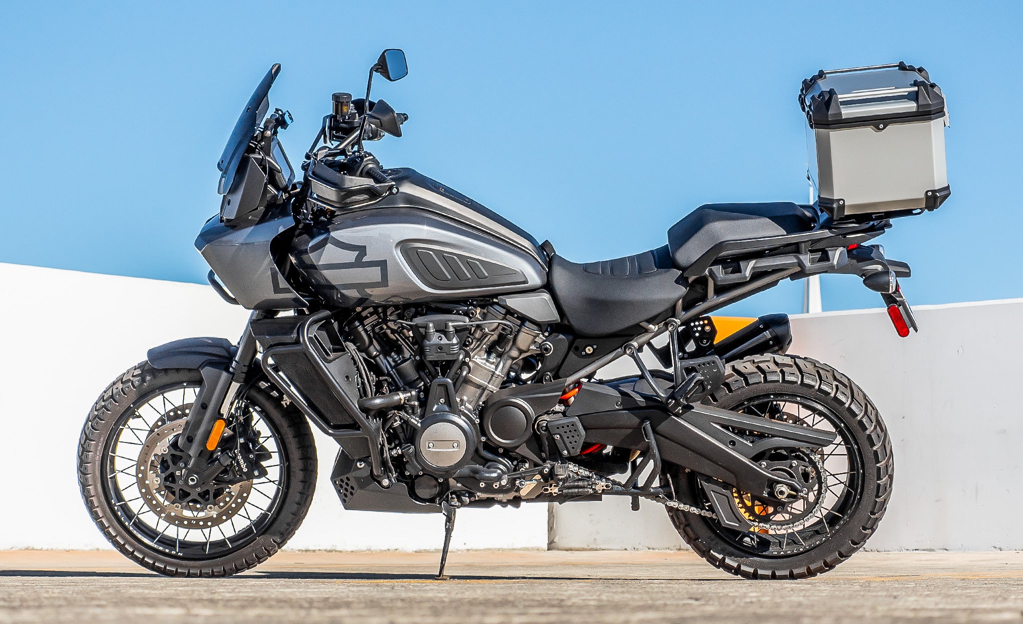 38L - Apex XL Harley Pan America RA1250/S Aluminum Top Case Silver Lifestyle Image @expand