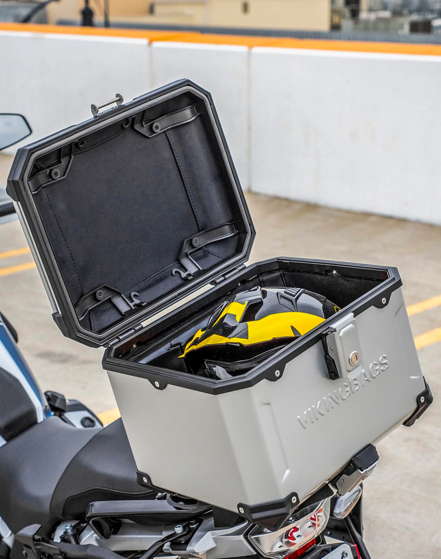 38L - Apex XL Honda CRF1000L Africa Twin/Adv Sports Aluminum Top Case Silver v4