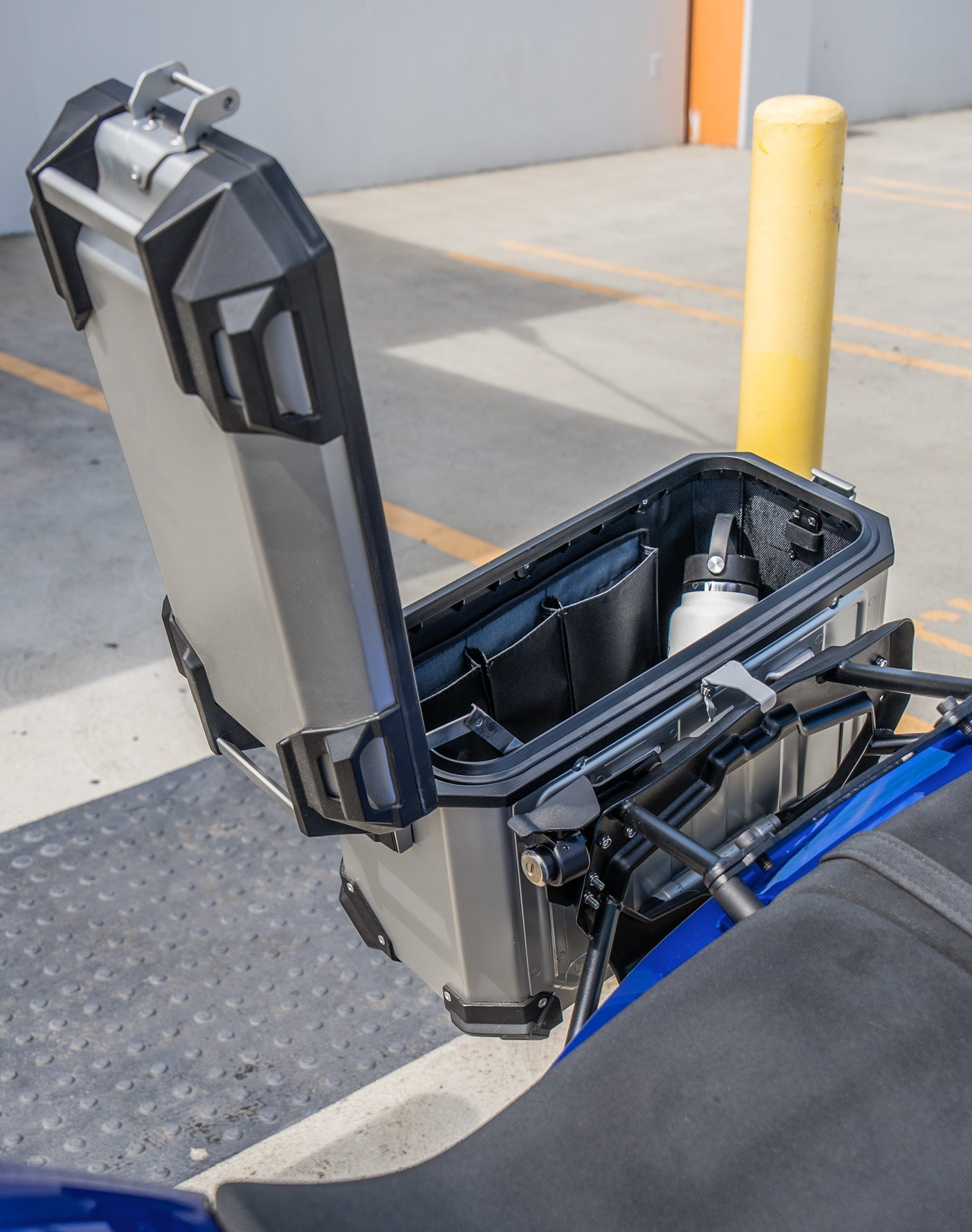 45L - Apex XL Yamaha Tenere 700 Aluminum Side Cases Silver Vertical Life Style