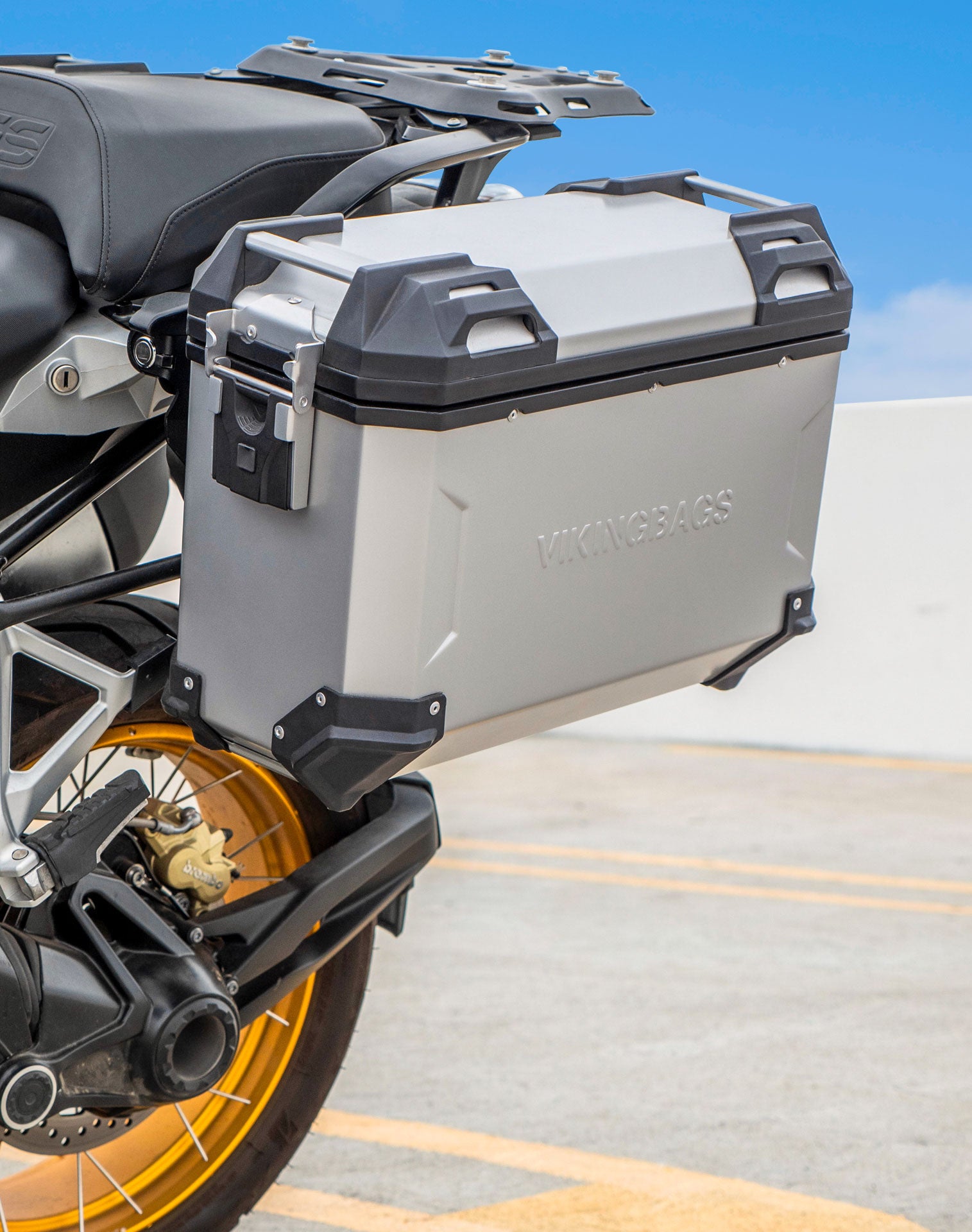 45L - Apex XL BMW R 1300 GS Aluminum Side Cases Silver Lifestyle