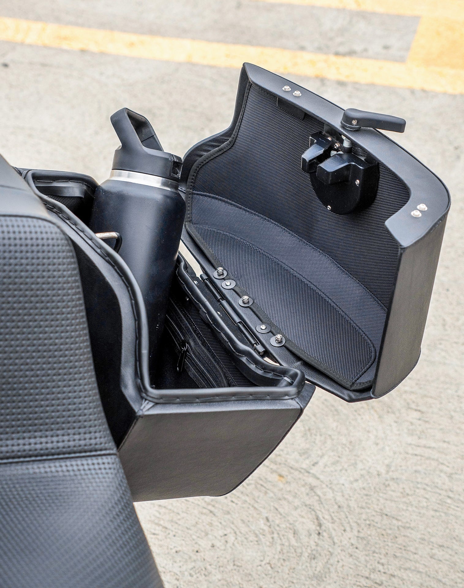 32L - Darkin Large Quick Mount Leather Wrap Hard Saddlebags for 2025+ Harley Softail Low Rider S FXLRS Vertical Lifestyle