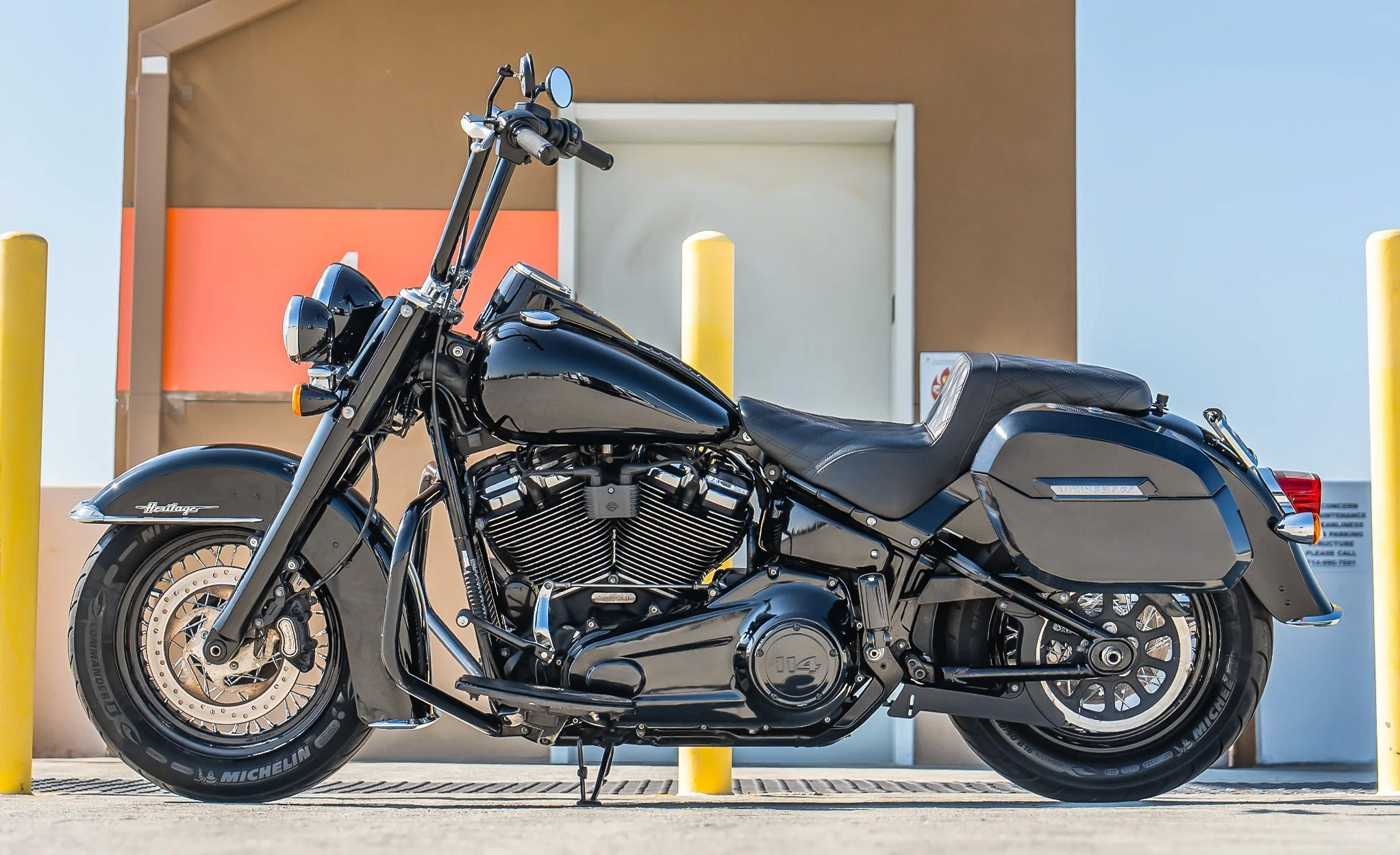 32L - Darkin Large Quick Mount Painted Hard Saddlebags for Harley Softail Heritage FLHC/S Lifestyle @expand
