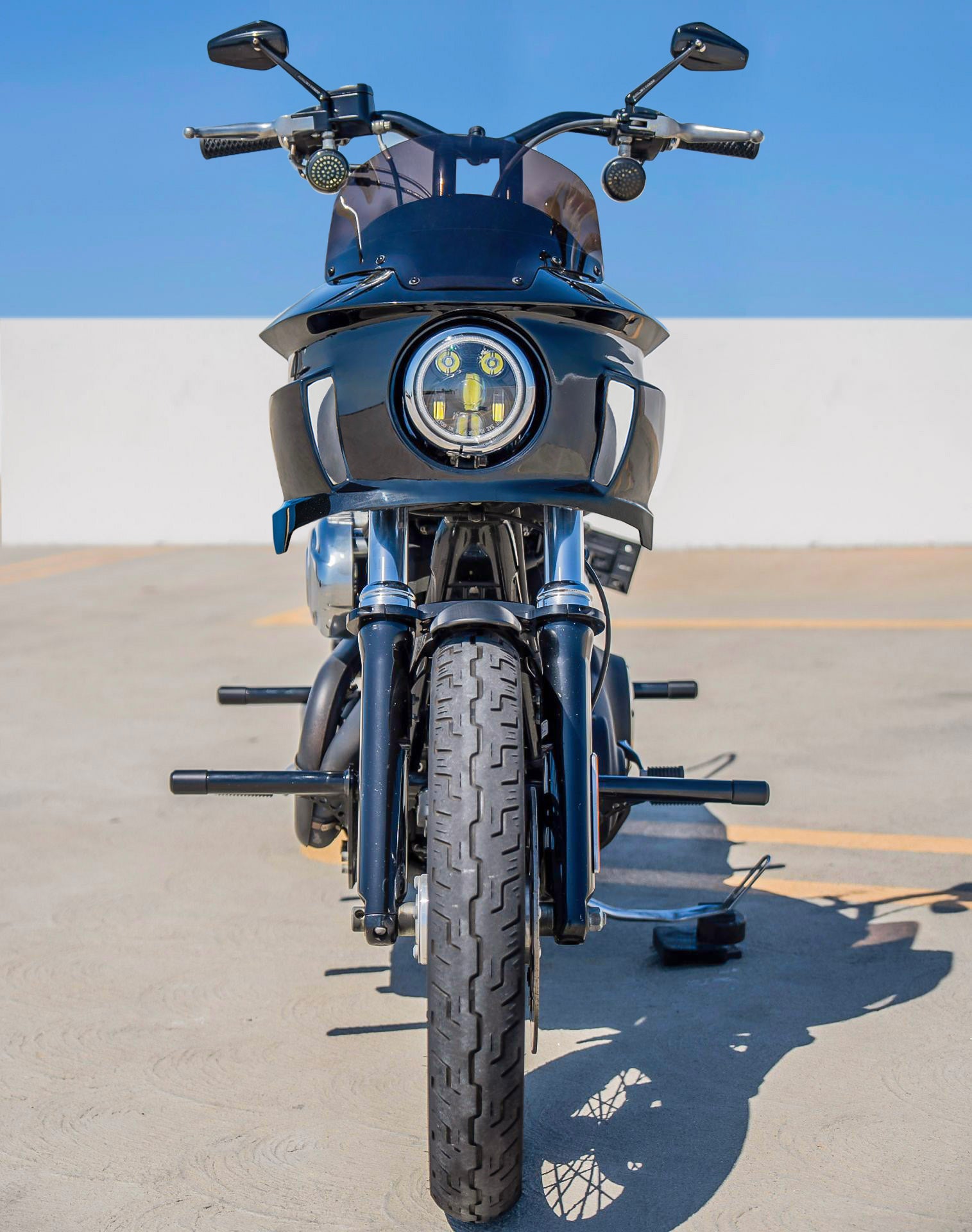 Viking Darkin Motorcycle Fairing for Harley Dyna Super Glide Custom FXDC/I Gloss Black Lifestyle