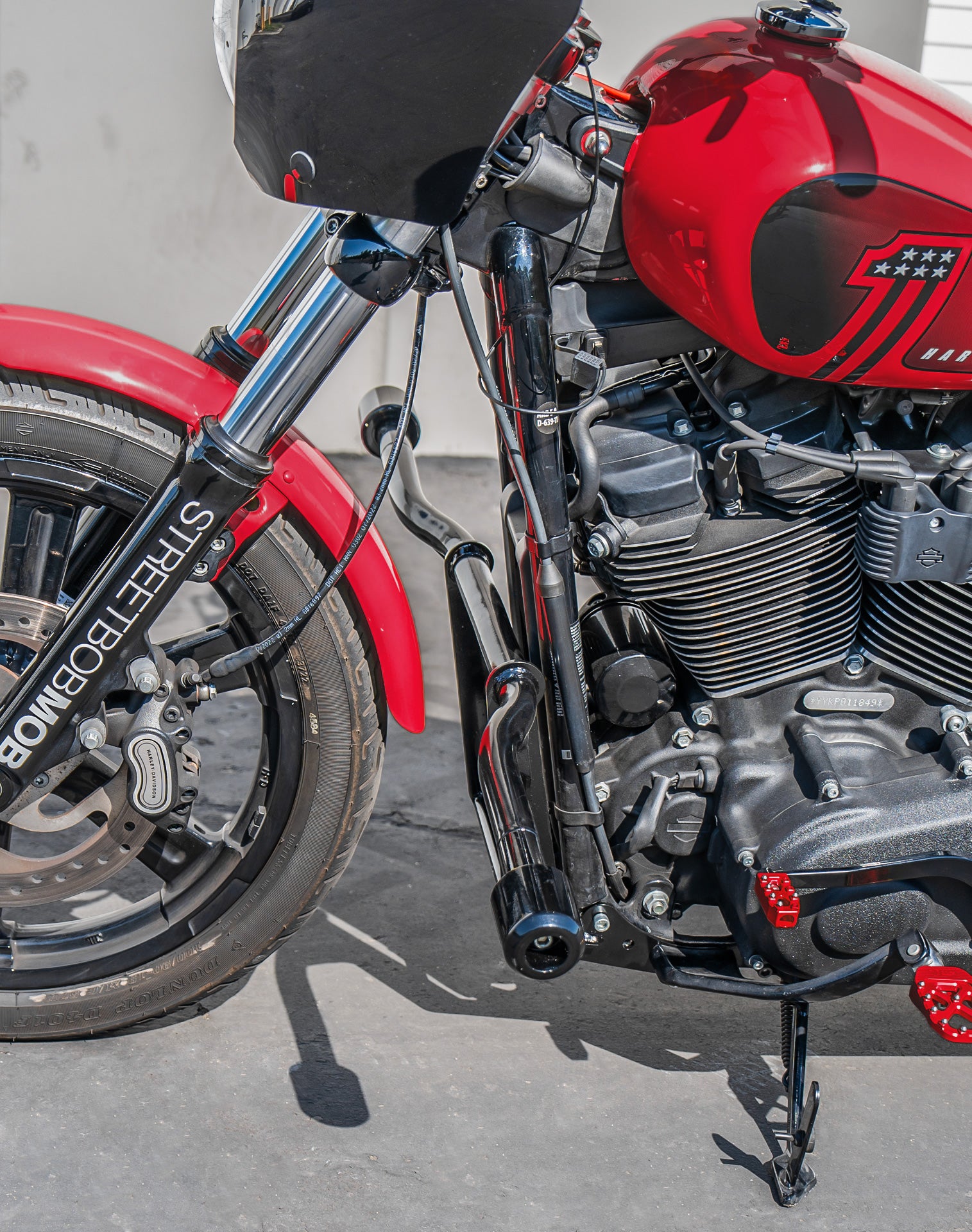 Viking Dominion Crash Bar/ Engine Guard for Harley Softail Low Rider S FXLRS Gloss Black Lifestyle