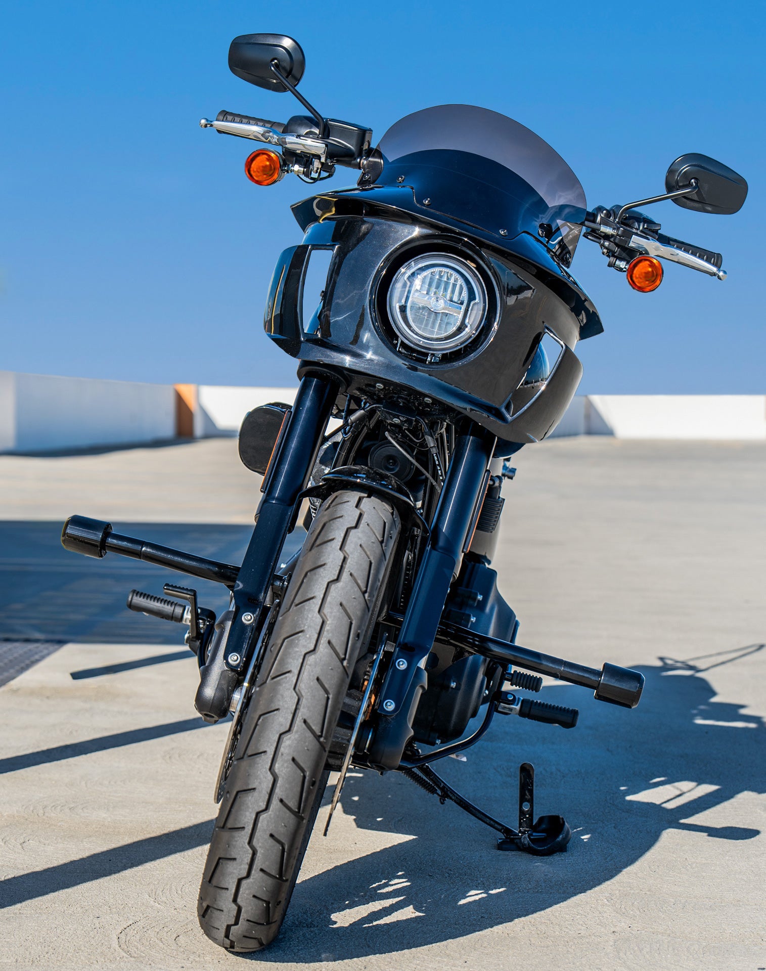 Viking Dominion Crash Bar/ Engine Guard for Harley Softail Street Bob FXBB/S Gloss Black