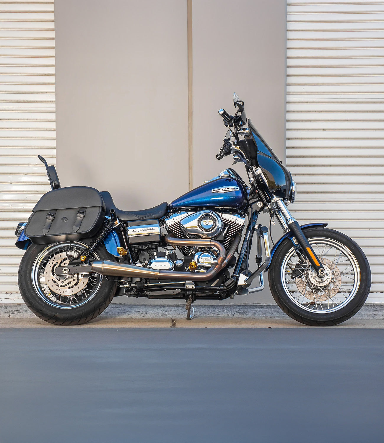 Hard Saddlebags for Harley Davidson Dyna Super Glide Mobile Banner