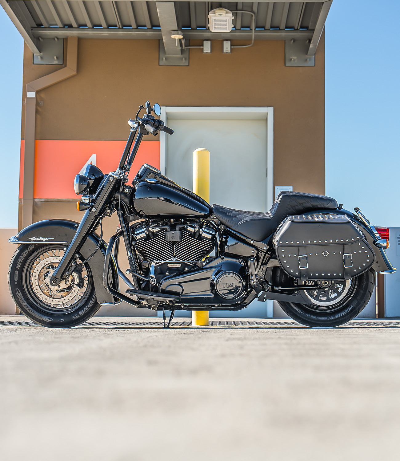 Harley Softail Heritage FLHC/S All Motorcycle Luggage Bags, Parts & Accessories By Bike