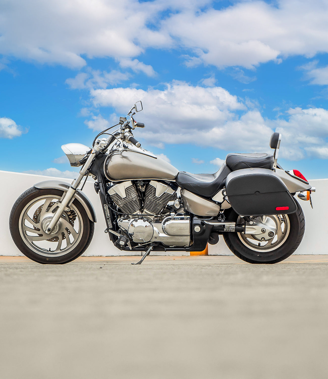 Honda VTX 1800 F, N Saddlebags Mobile Banner