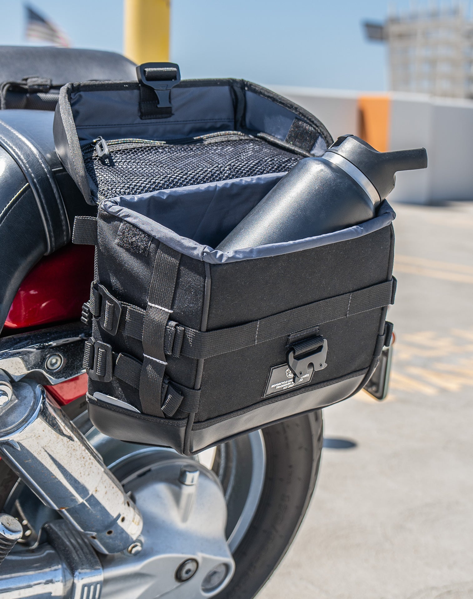 10L - Incognito Quick-Mount Small Honda VTX 1300 C Solo Saddlebag (Right Only) Life Style 4