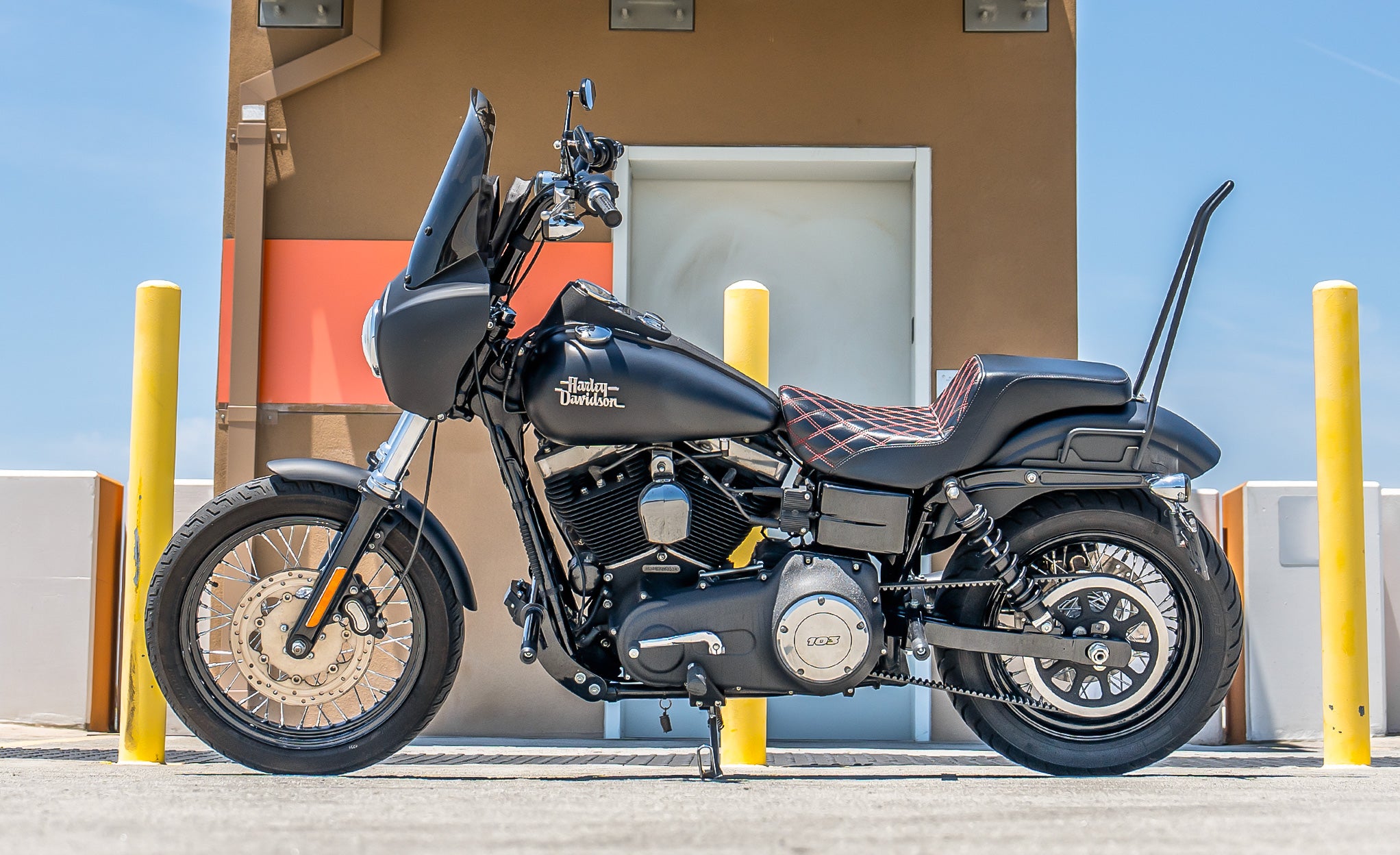 Iron Born Blade 25" Sissy Bar for Harley Dyna Street Bob FXDB Matte Black @expand