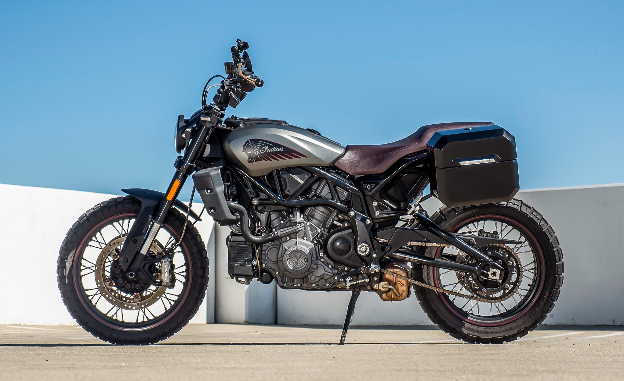 10L - Outlaw Quick-Mount Small Indian FTR 1200 Painted Hard Solo Saddlebag (Left Only) @expand